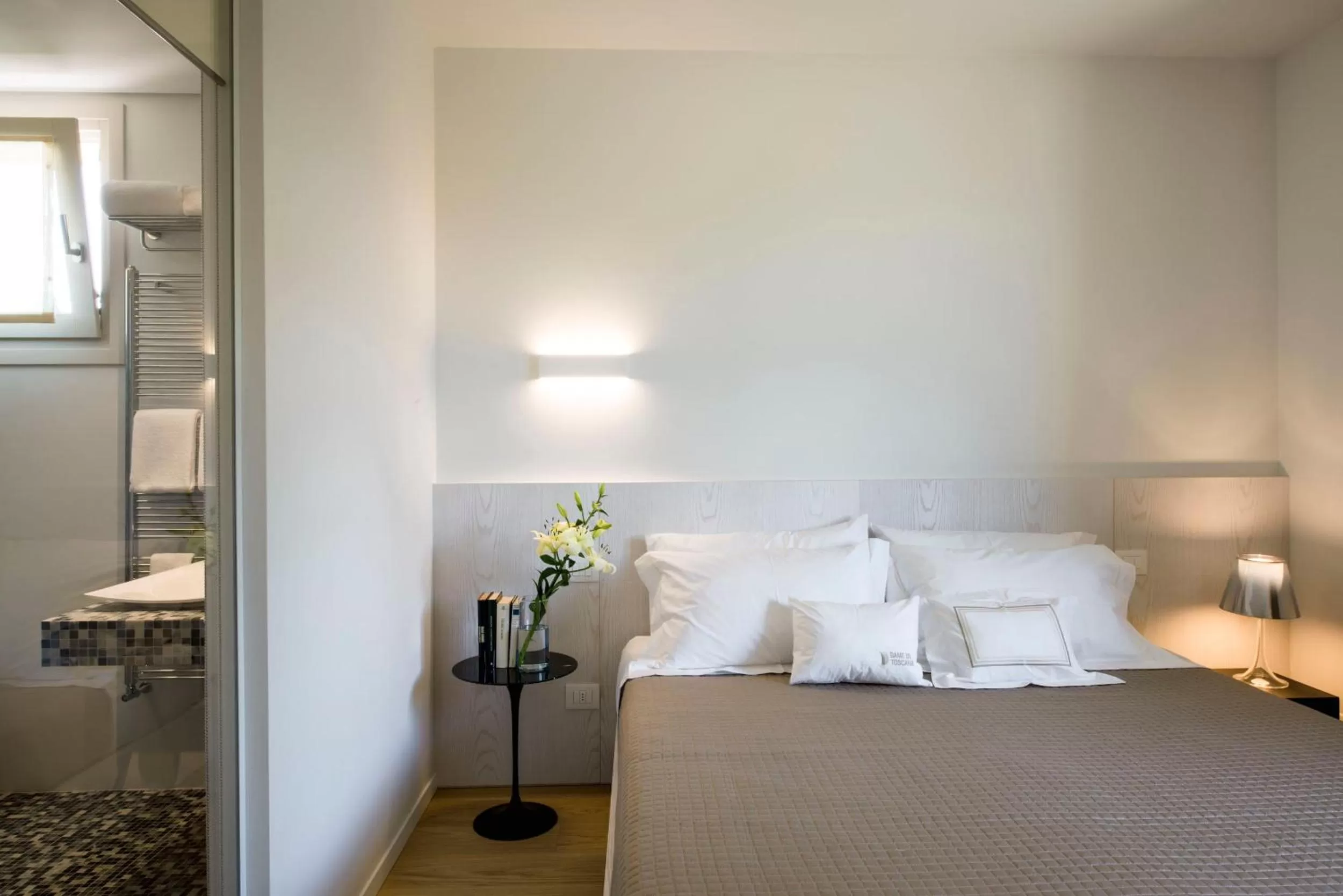 Photo of the whole room, Bed in Dame di Toscana