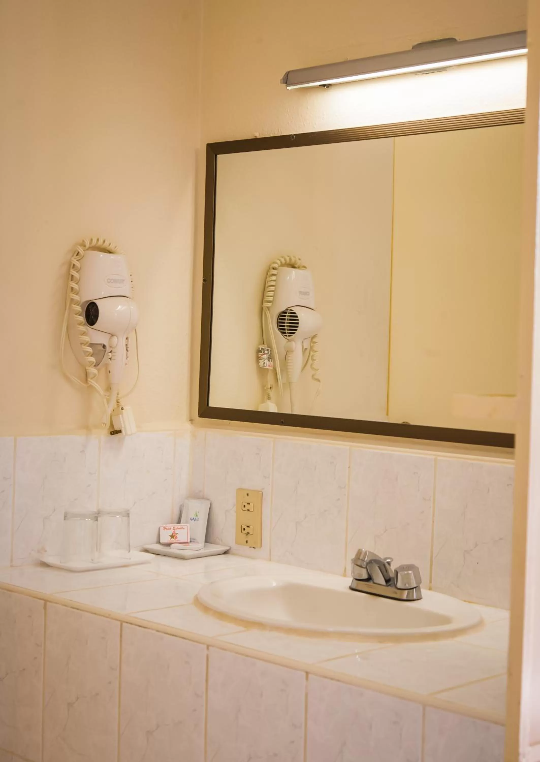 Bathroom in Hotel Estrella