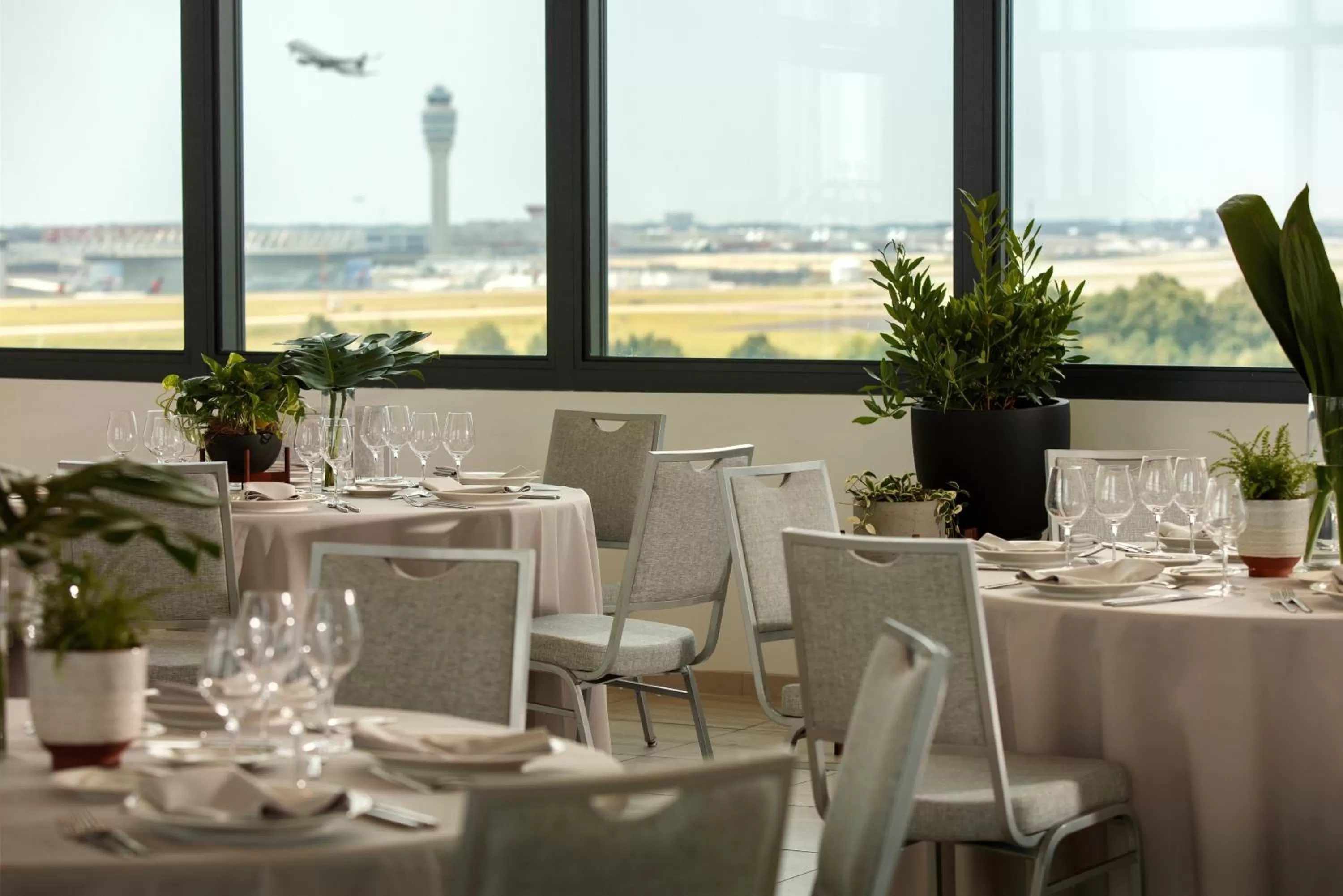 Banquet/Function facilities in Kimpton Overland Hotel - Atlanta Airport by IHG