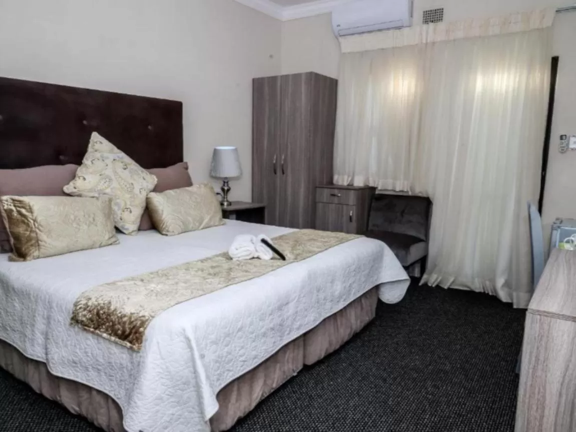 Photo of the whole room, Bed in Morning flair Bed and Breakfast