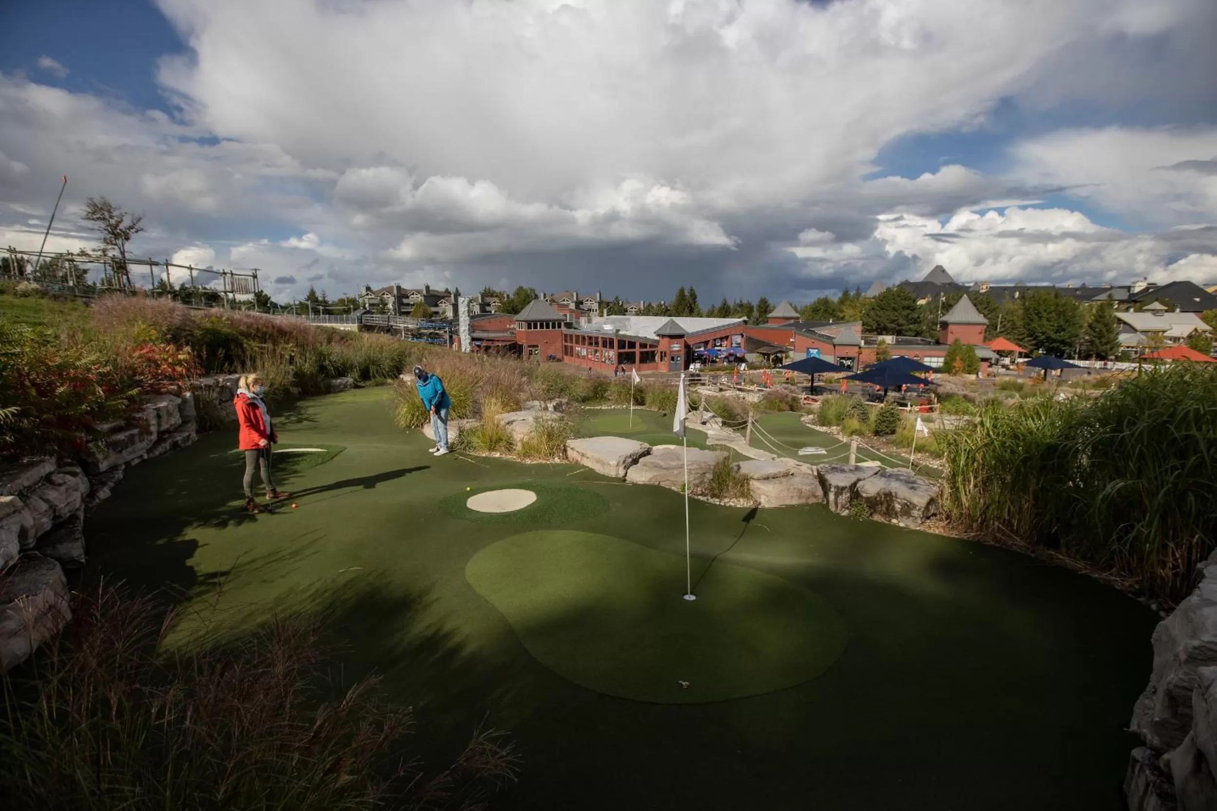Minigolf in Blue Mountain Resort Home Collection