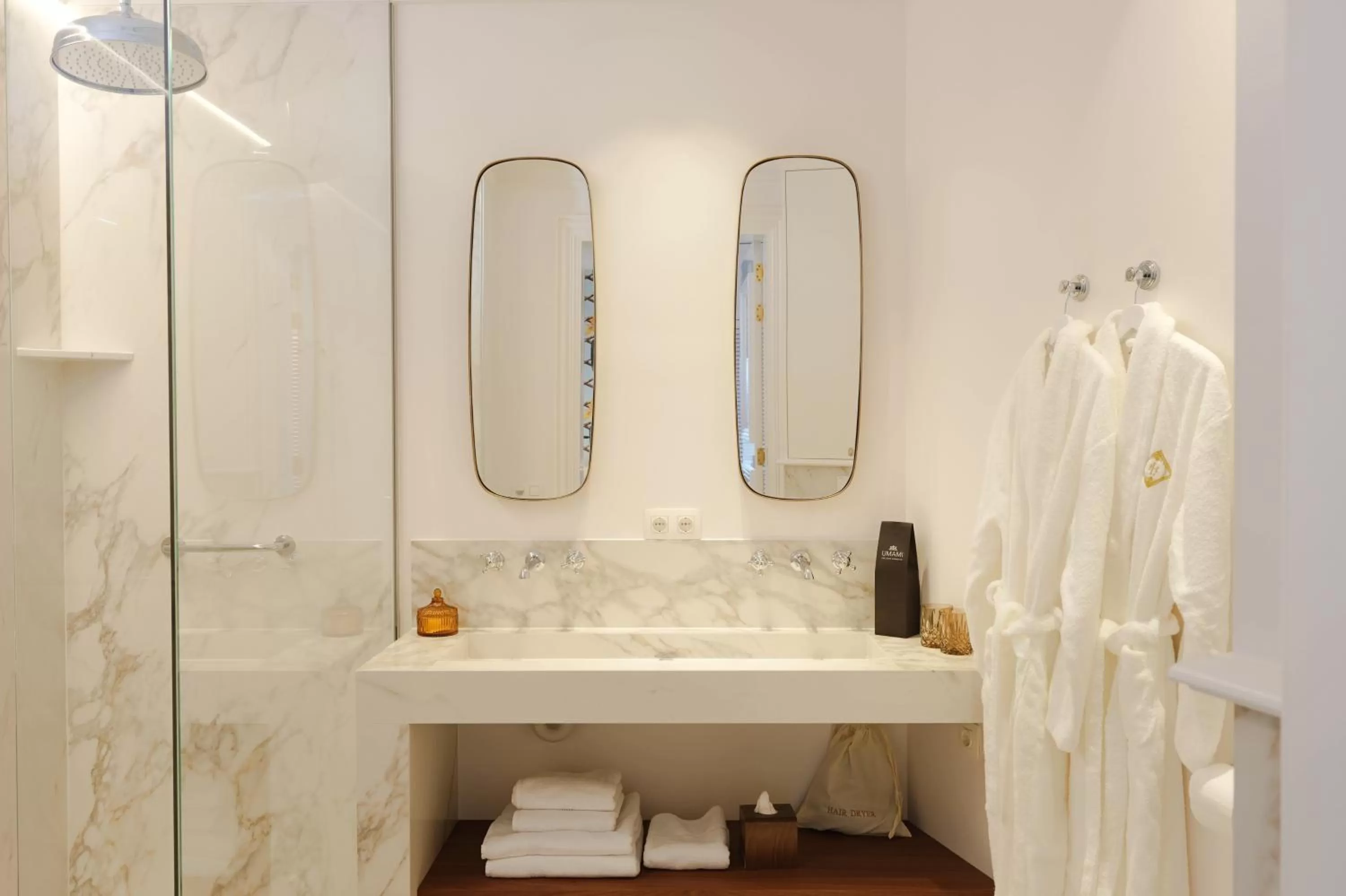 Shower in De Lindenhoeve Boutique Hotel