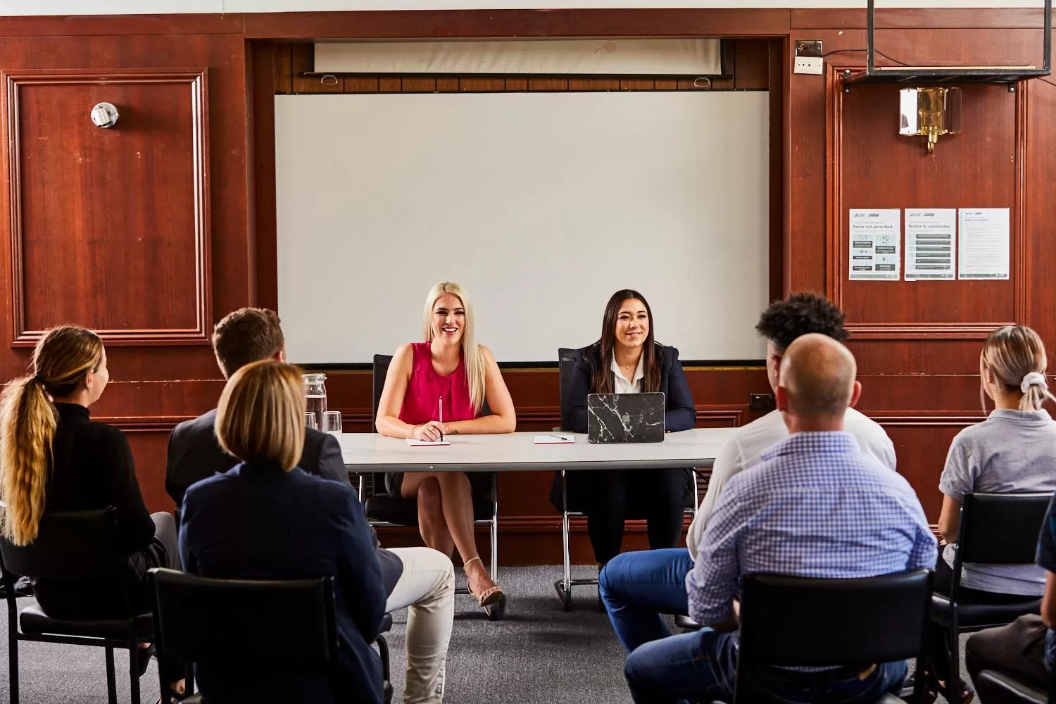 Meeting/conference room in Town and Country Motel
