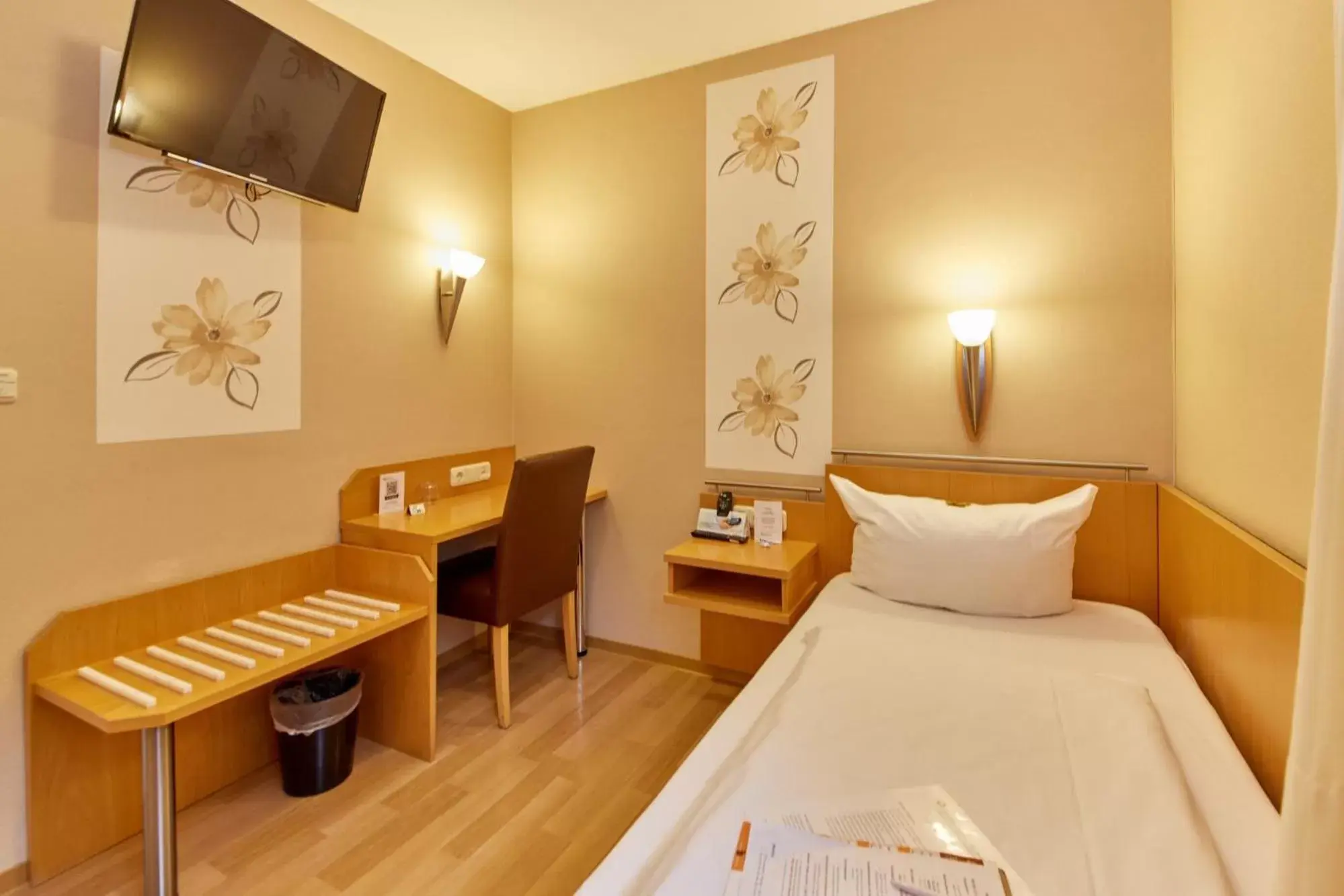 Standard Single Room - single occupancy in Moselhaus Weiskopf Standard Single Room - single occupancy in Moselhaus Weiskopf