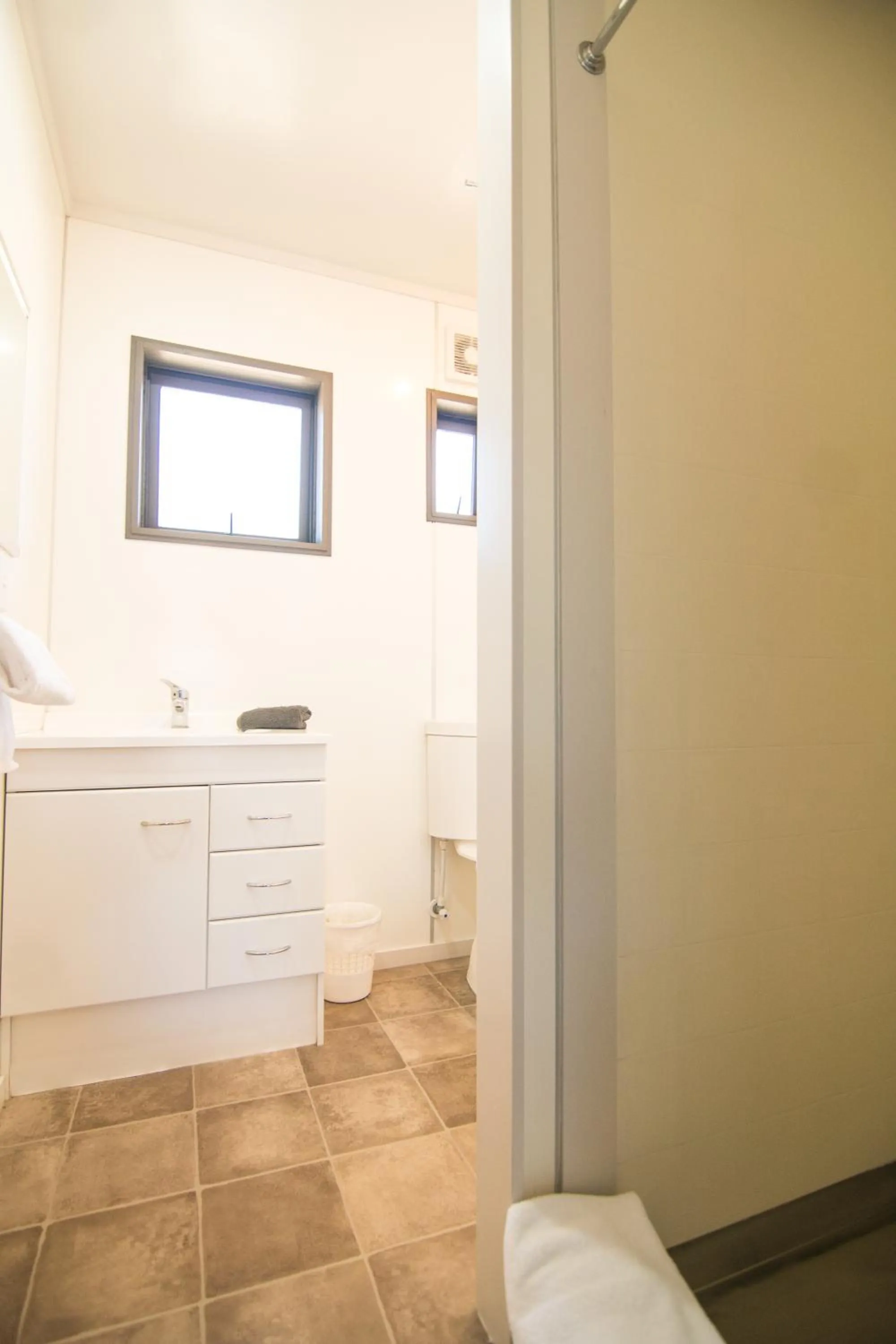 Property building in Parklands Motorlodge & Holiday Park