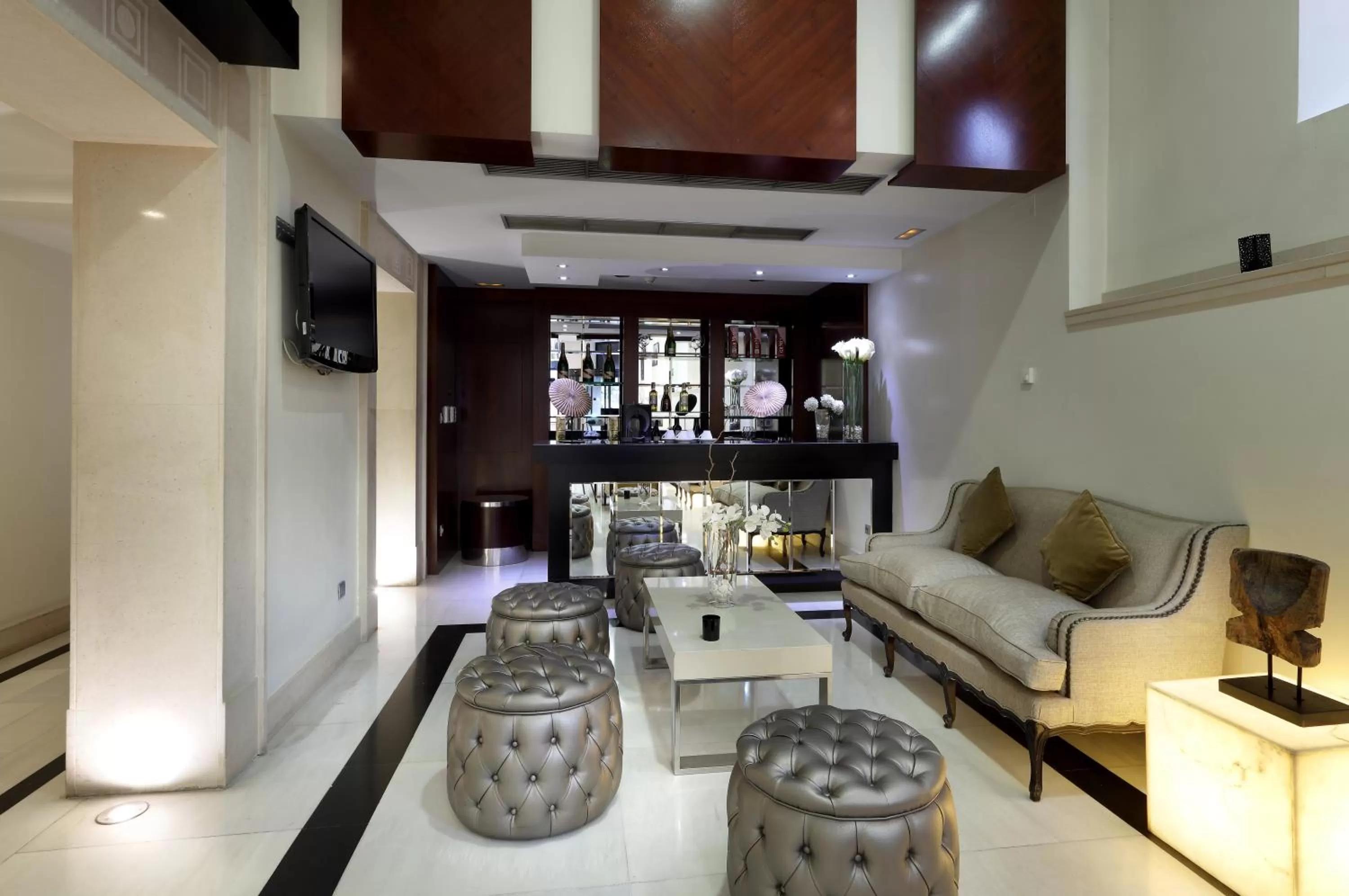 Lounge or bar in Eurostars Gran Via