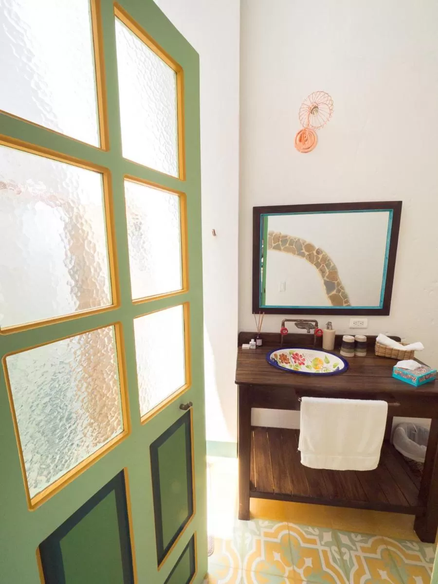 Bathroom in El Despertar Hotel
