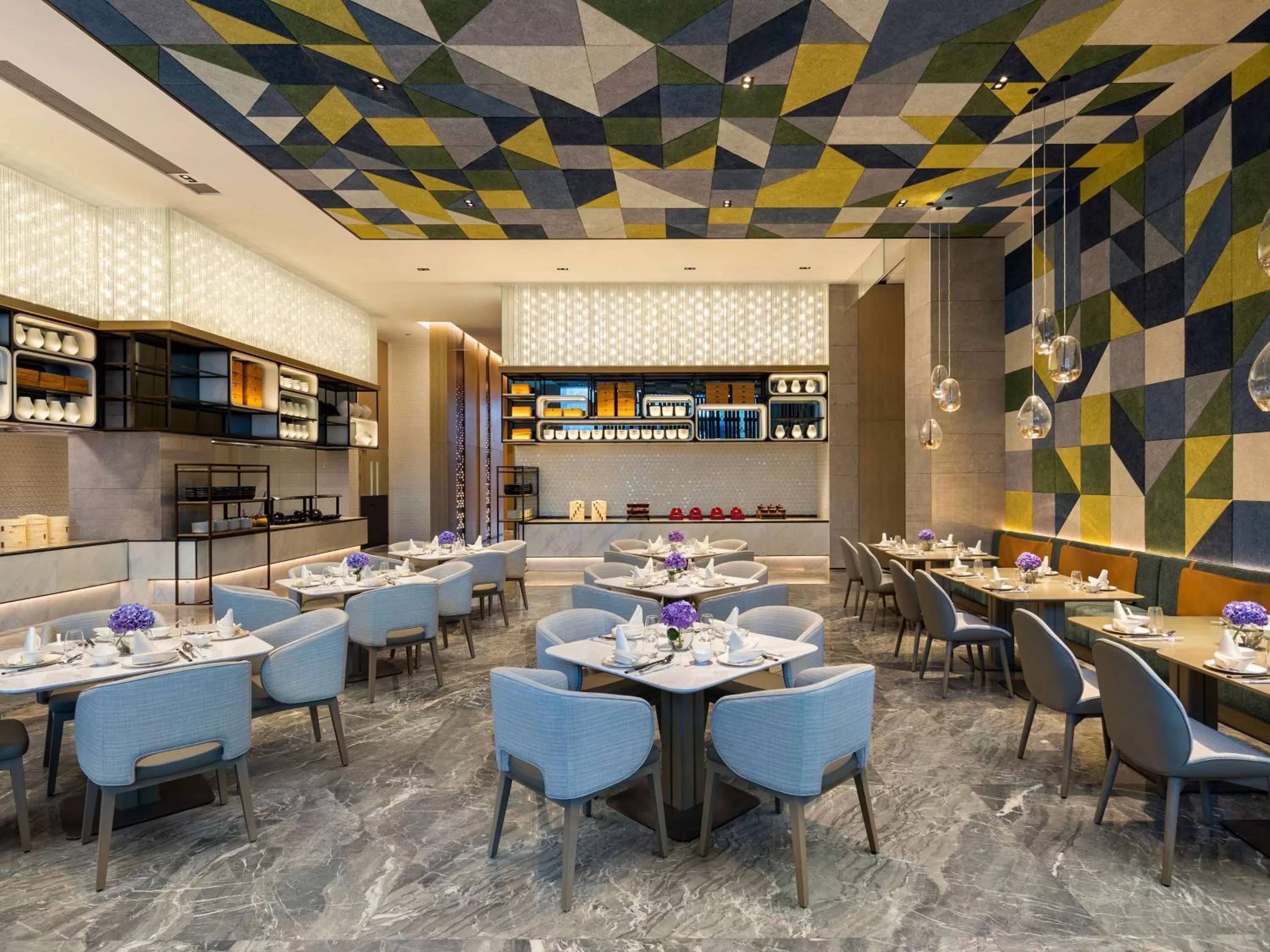 Restaurant/places to eat in Doubletree By Hilton Kunming Airport