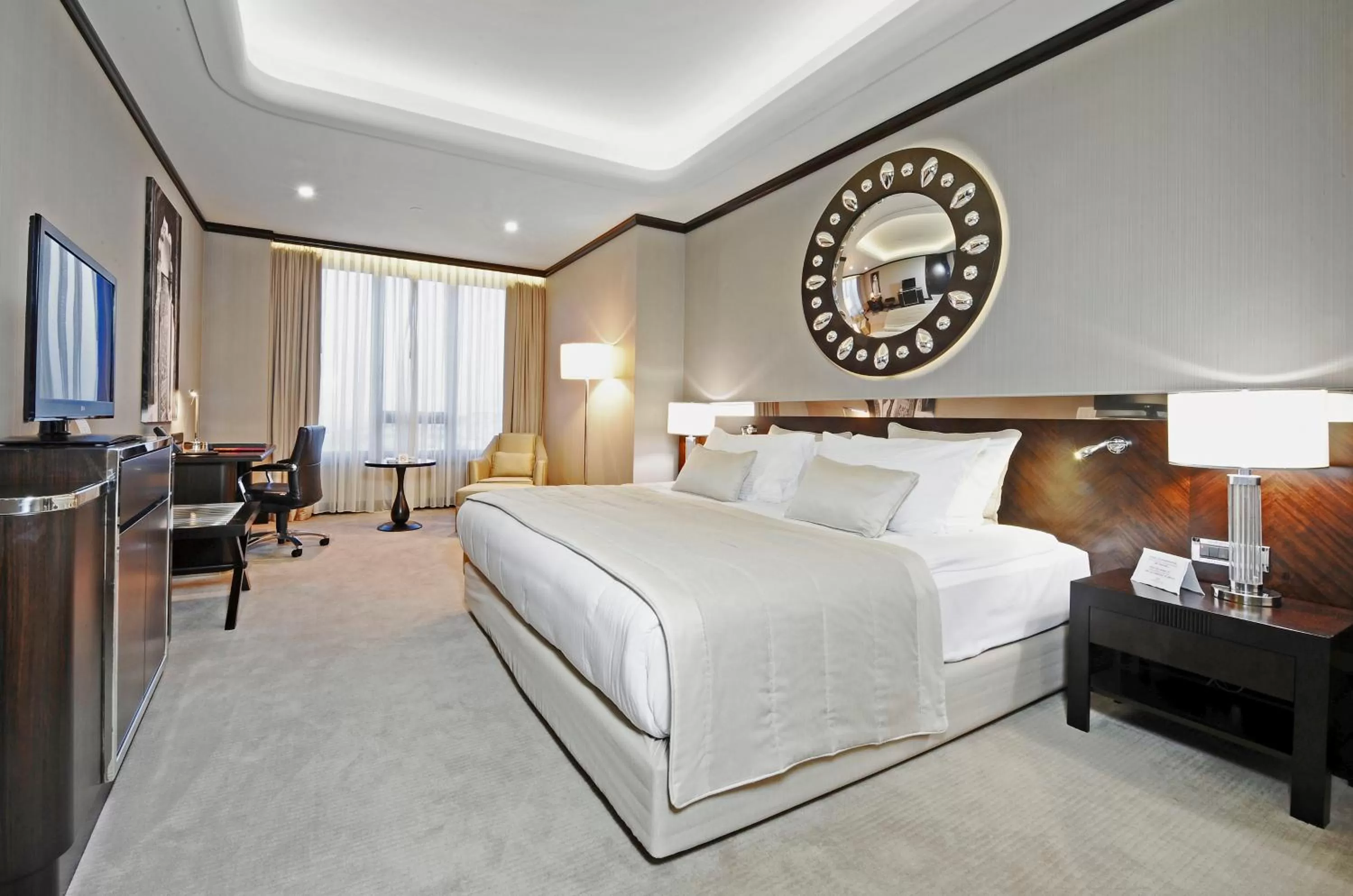 King Room with City View - Smoking in Crowne Plaza Bursa Convention Center & Thermal Spa by IHG