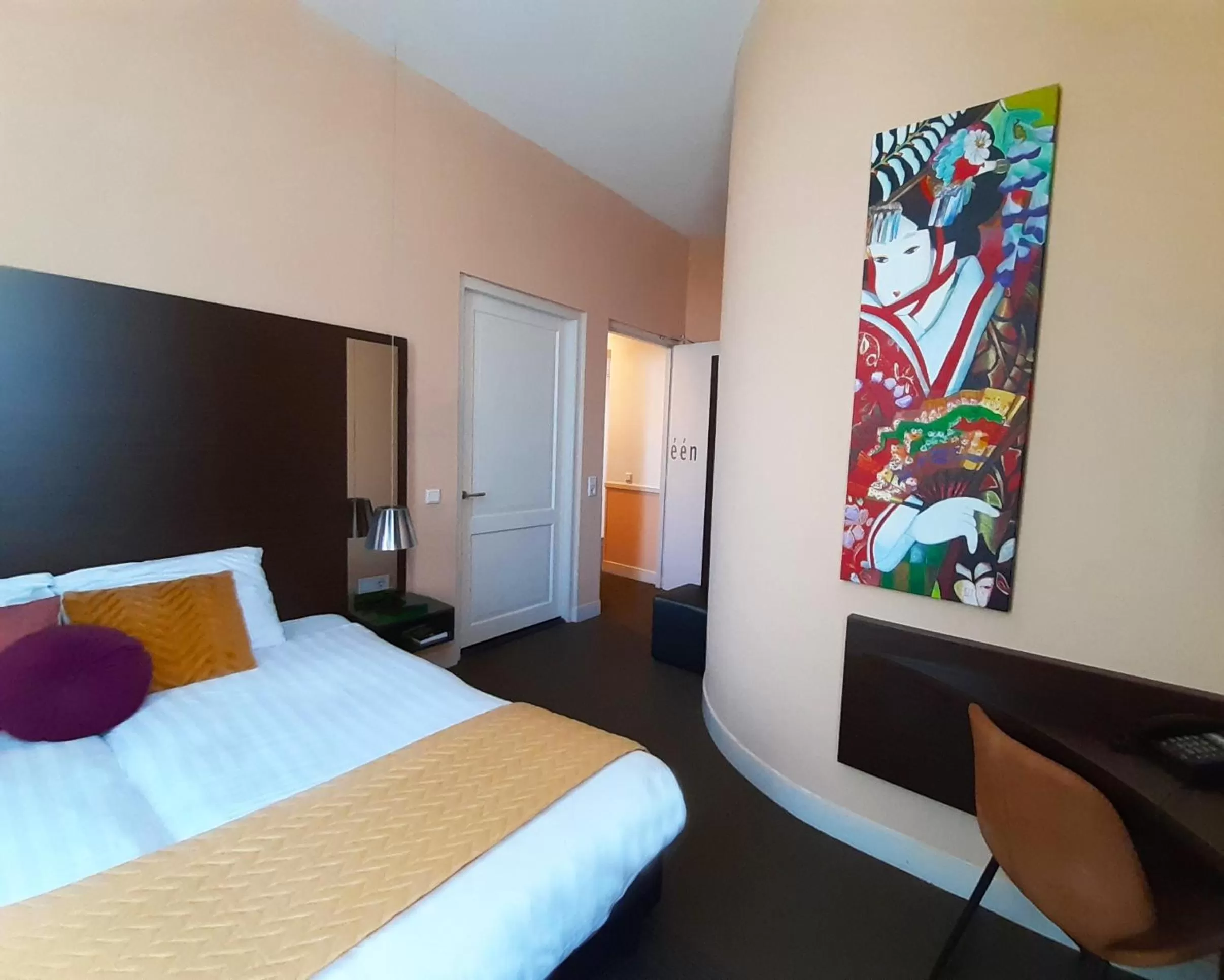 Photo of the whole room, Bed in Hotel De Villa