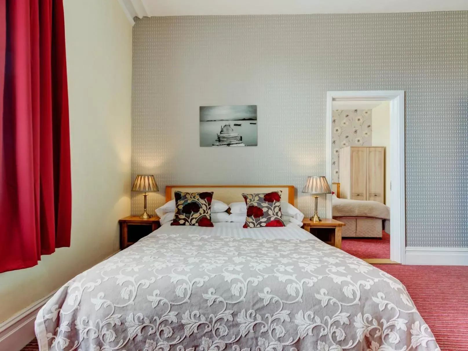 Deluxe Triple Room in Ormsgill Inn Deluxe Triple Room in Ormsgill Inn