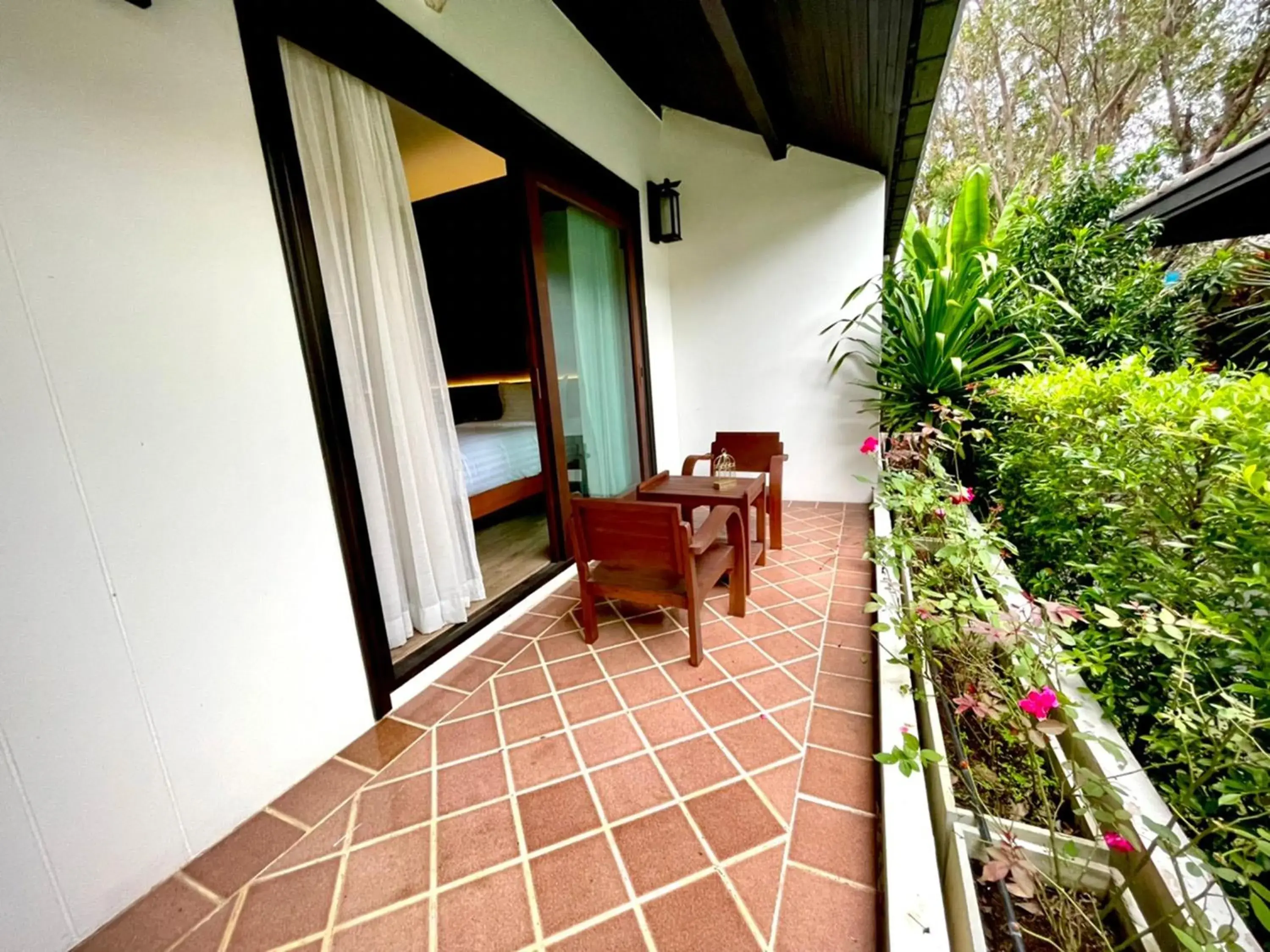 Deluxe Twin Room in Na Mantra Resort Deluxe Twin Room in Na Mantra Resort