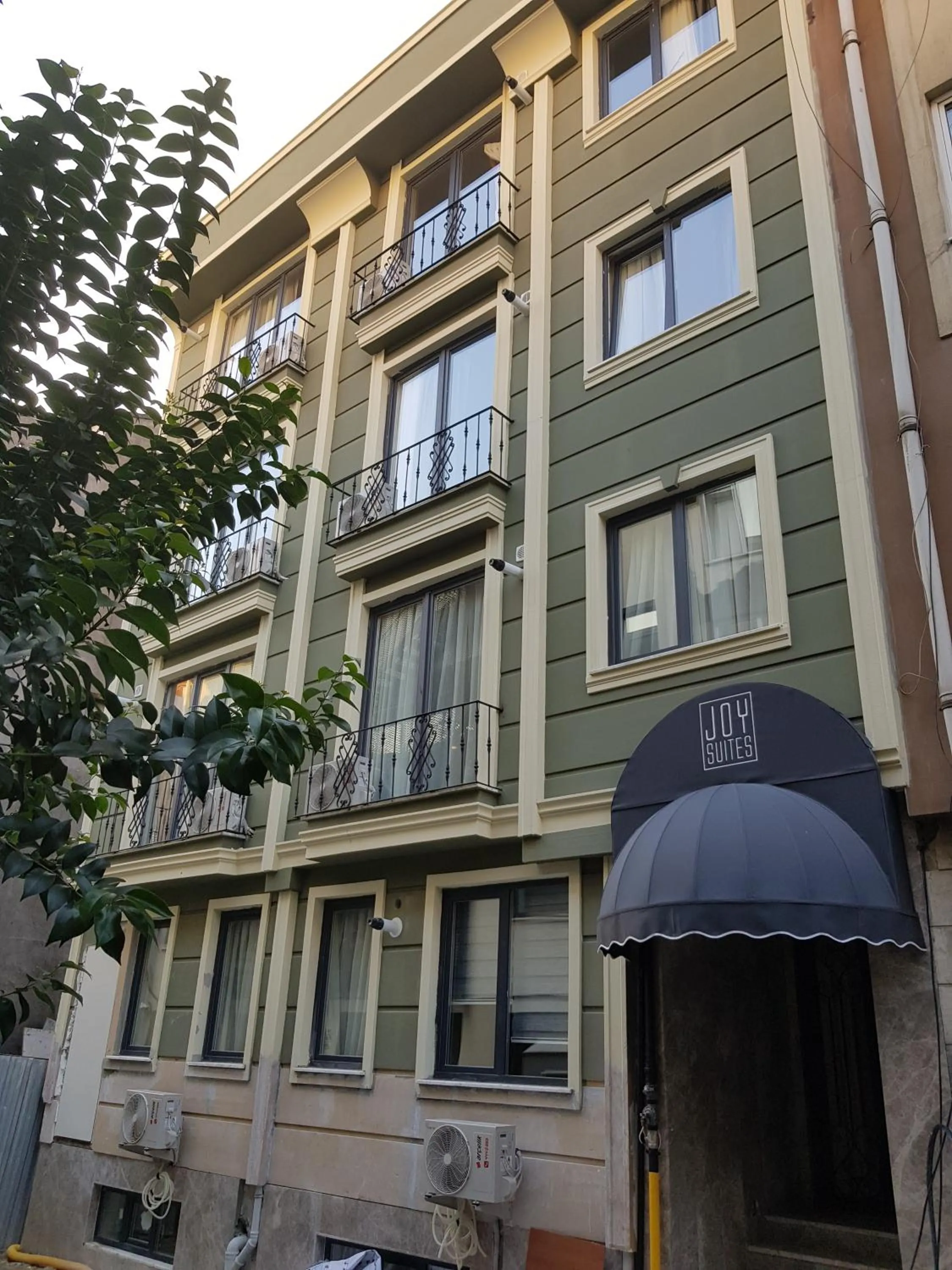 Property building in Joy Suites