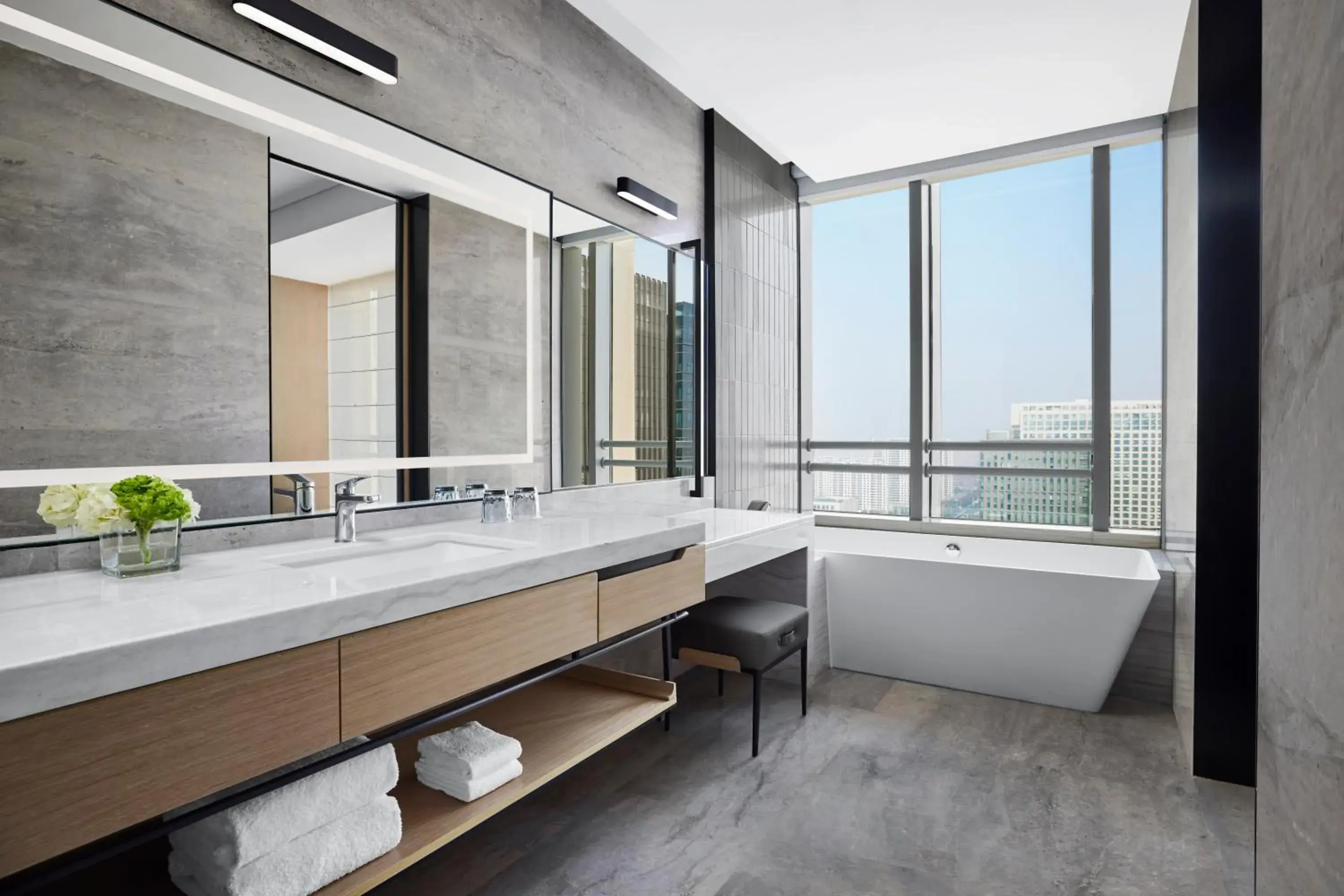 Premier King Room with City View in Changzhou Marriott Hotel Jintan Premier King Room with City View in Changzhou Marriott Hotel Jintan