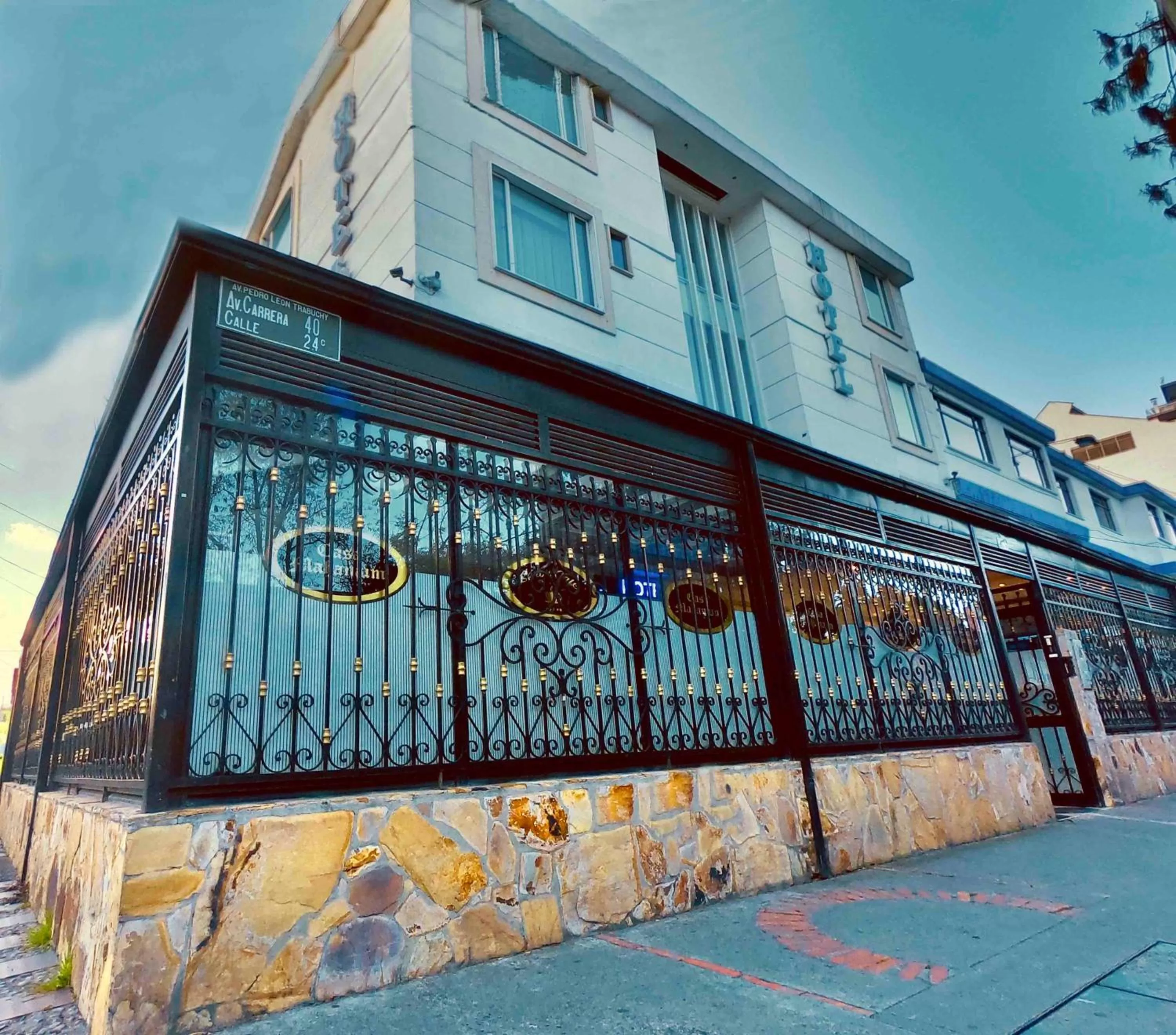 Property Building in Hotel Casa Mahanaim Colferias, Bogotá