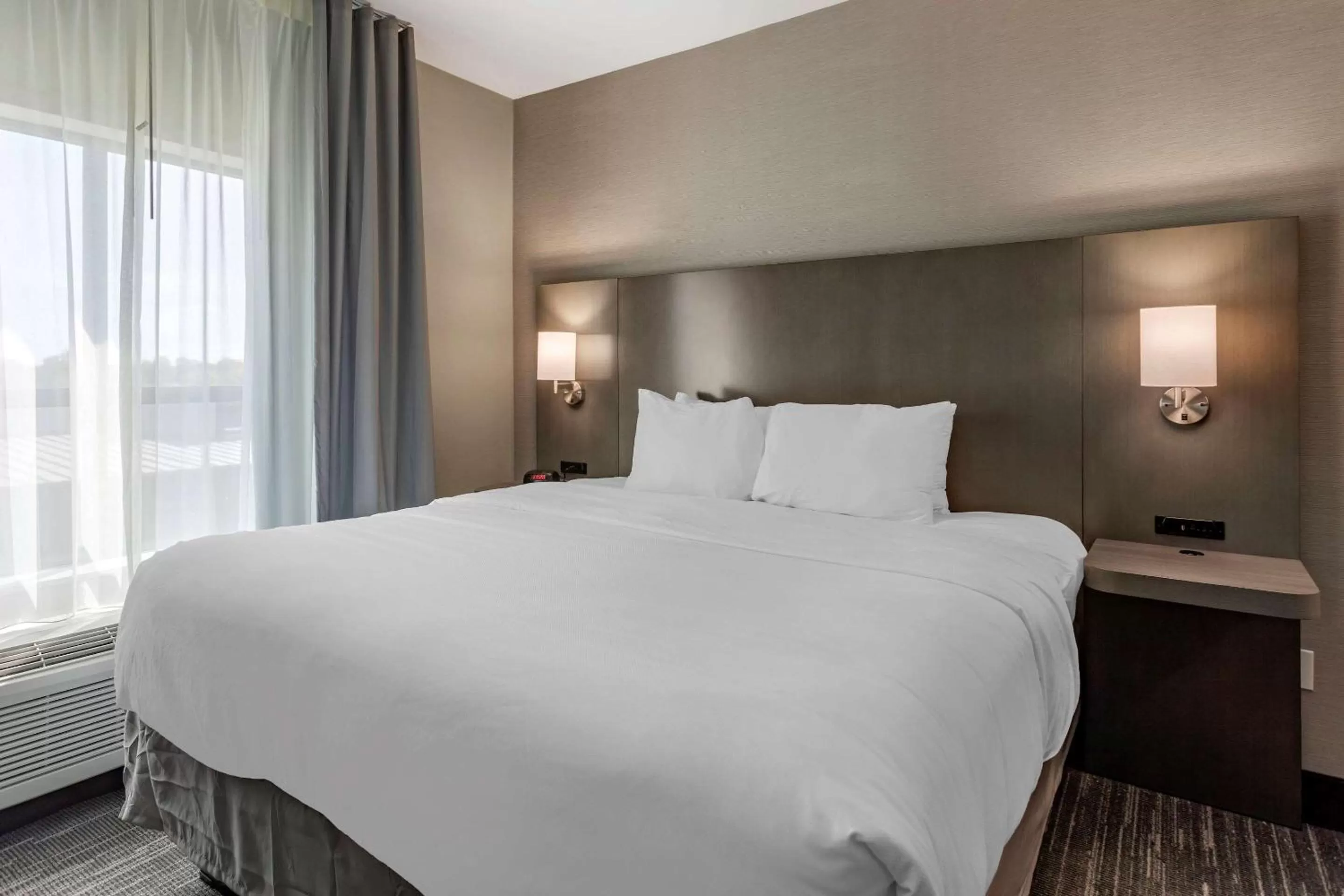 Bed in Comfort Inn & Suites Olive Branch - Memphis South