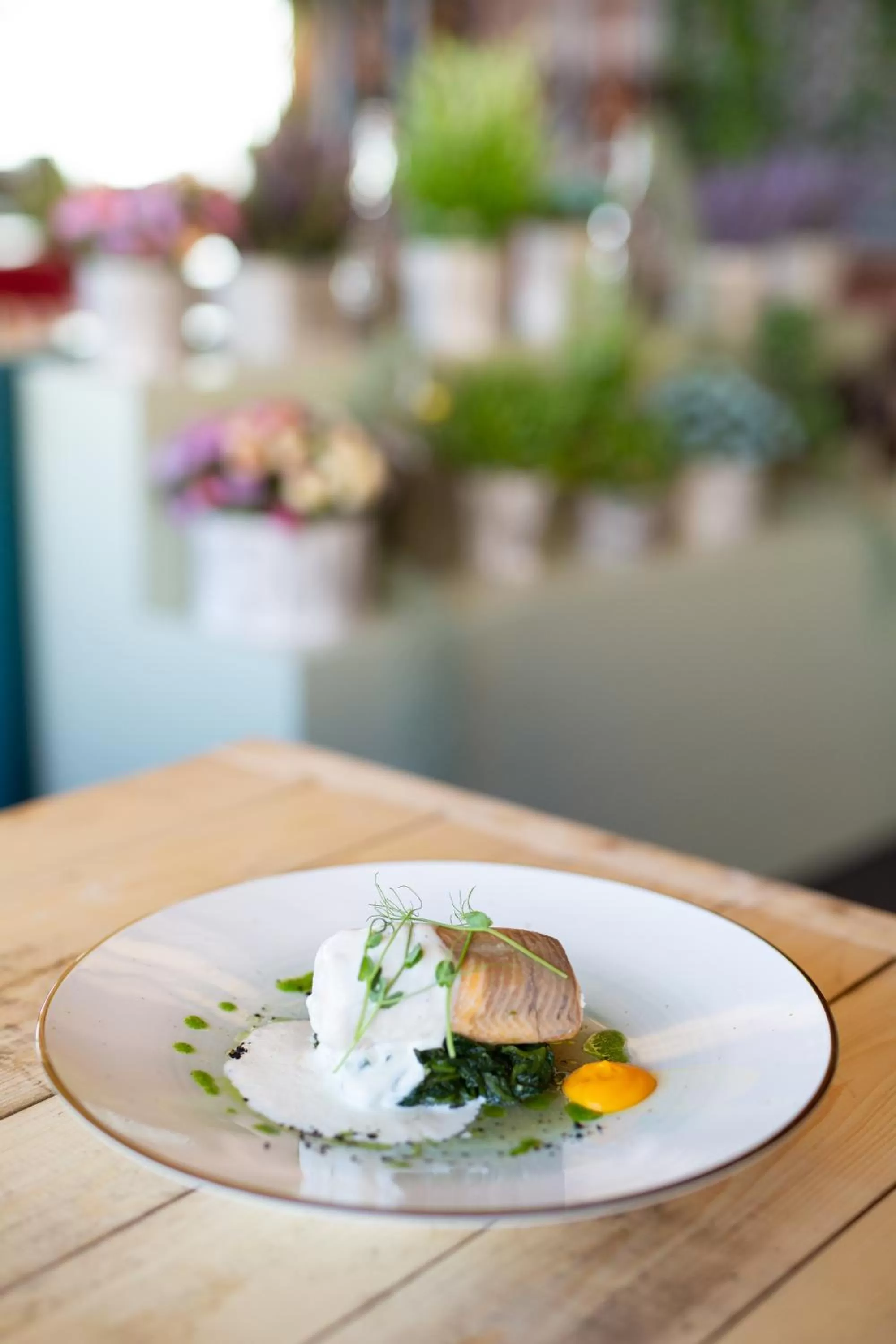 Restaurant/places to eat in Paris Hotel Yerevan