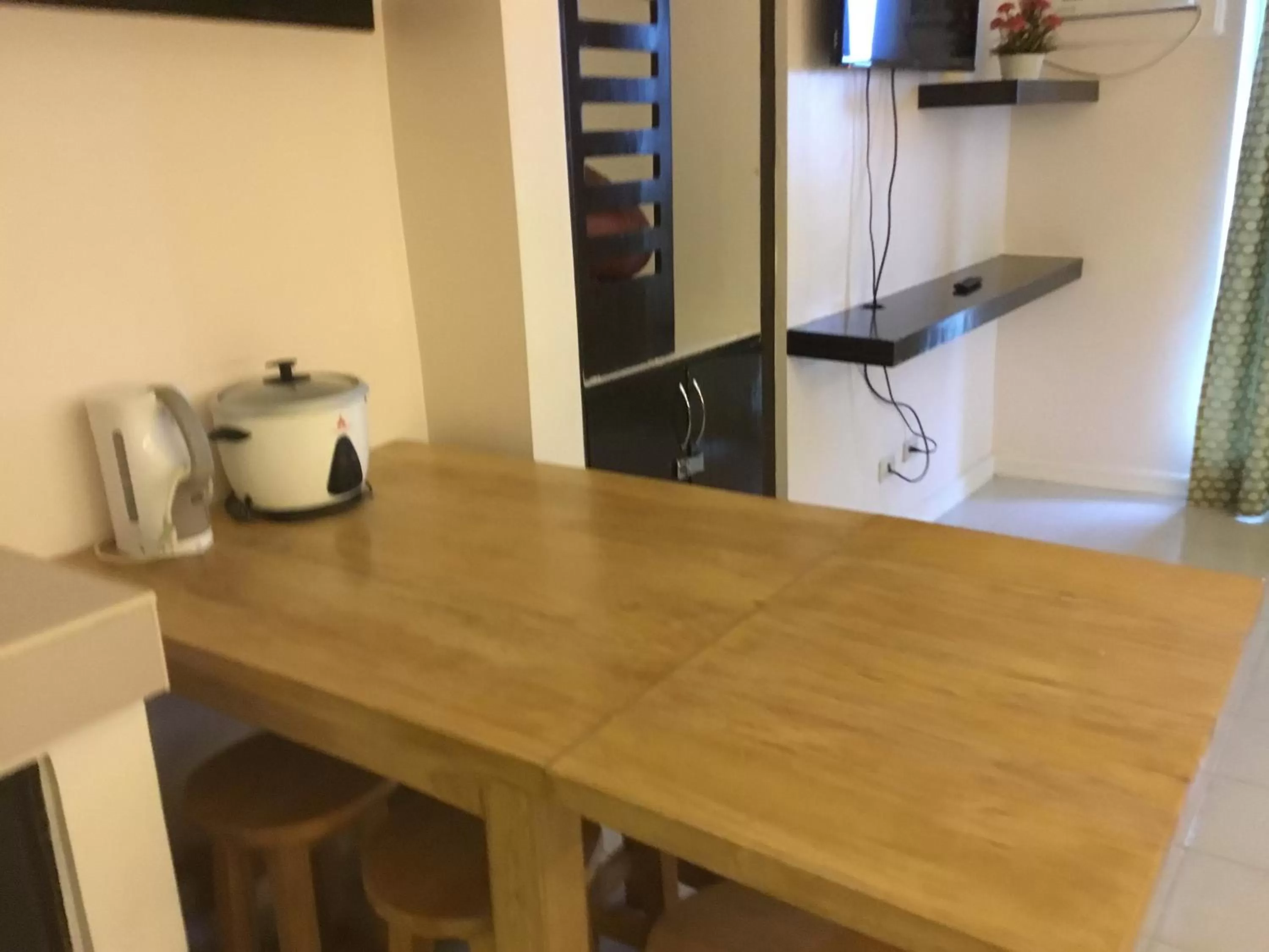 Condo with Free Swimming Pool & Viewing Deck