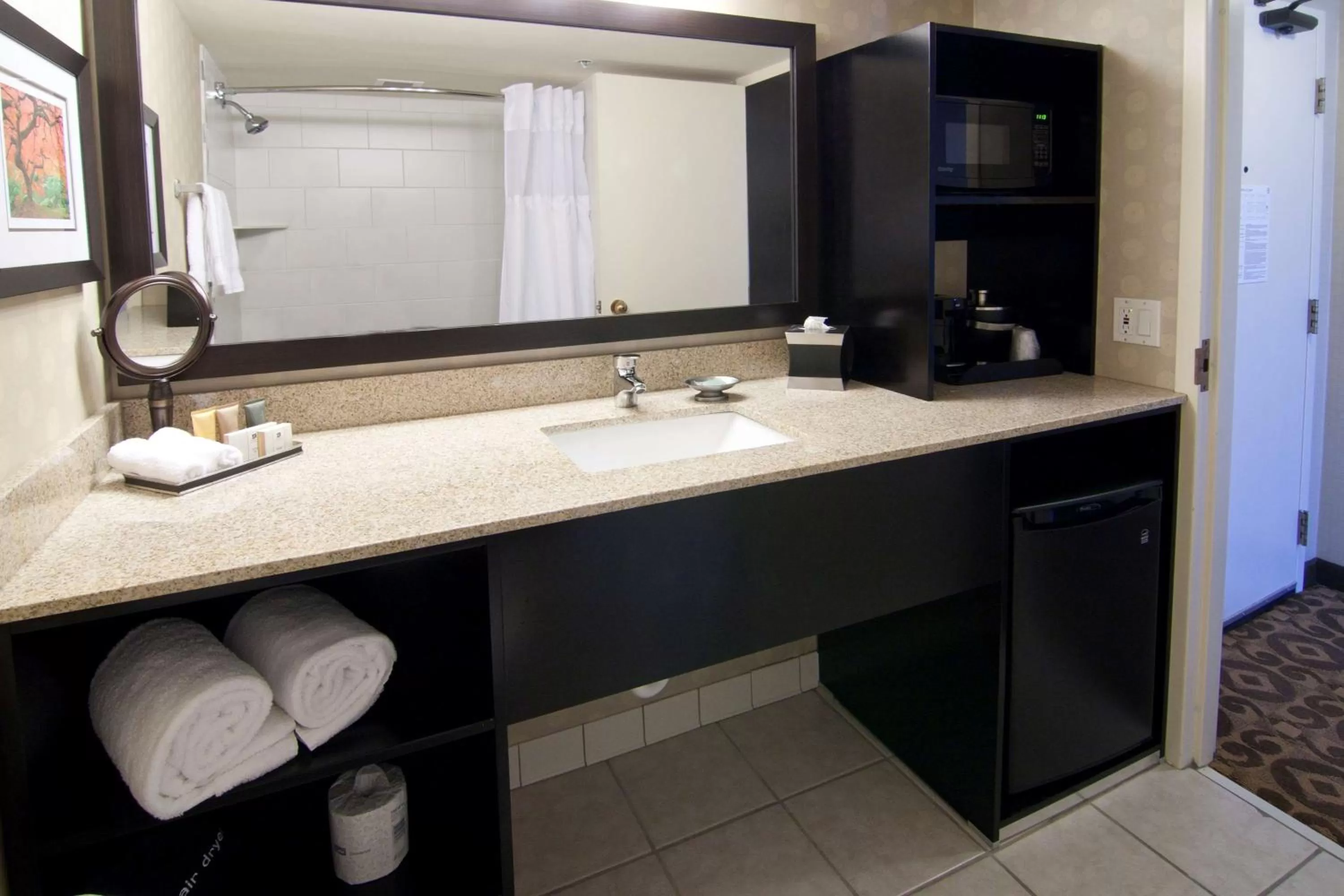 King Room in Best Western Premier Nicollet Inn