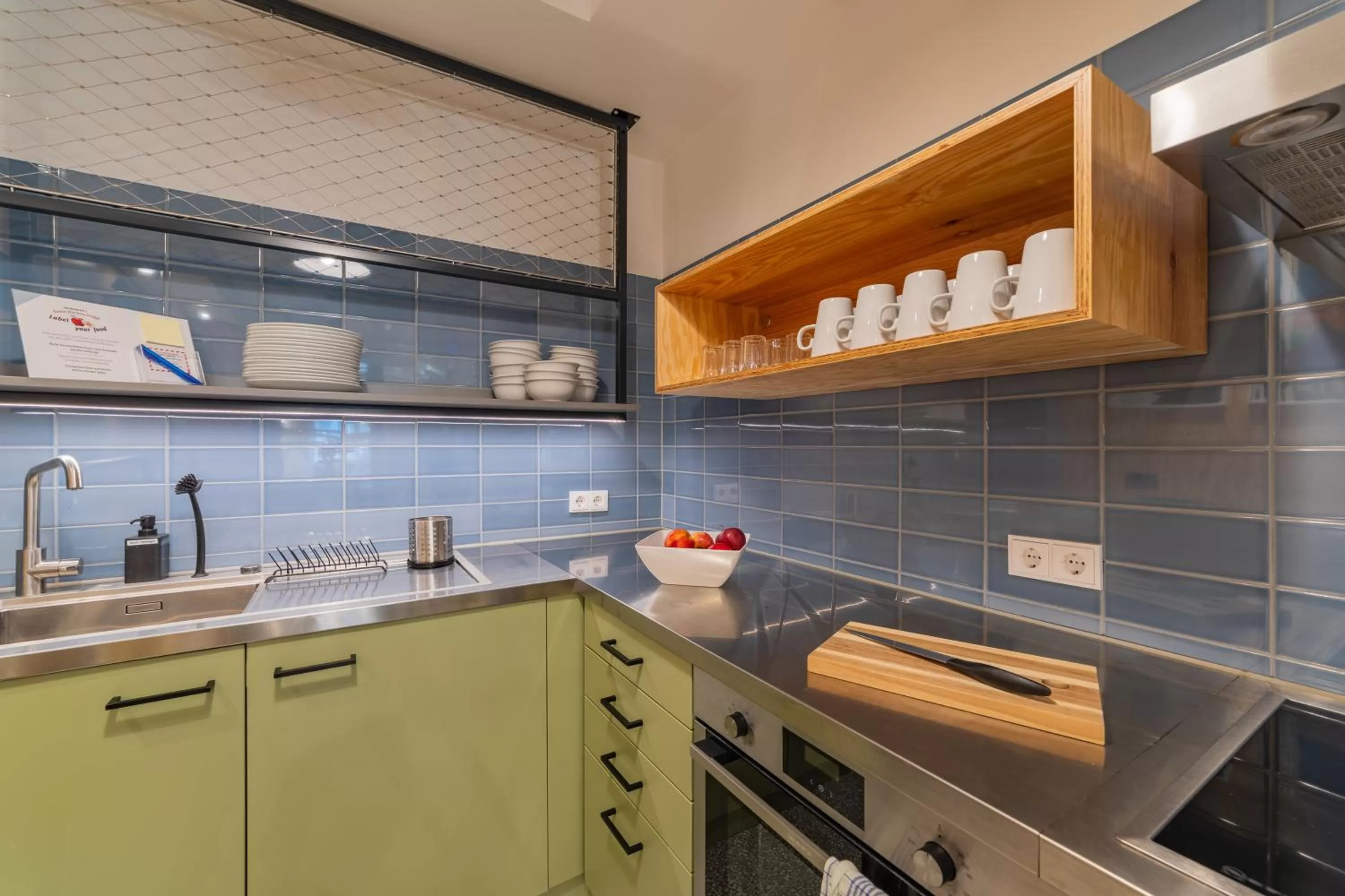 kitchen, Kitchen/Kitchenette in MEININGER Hotel Innsbruck Zentrum