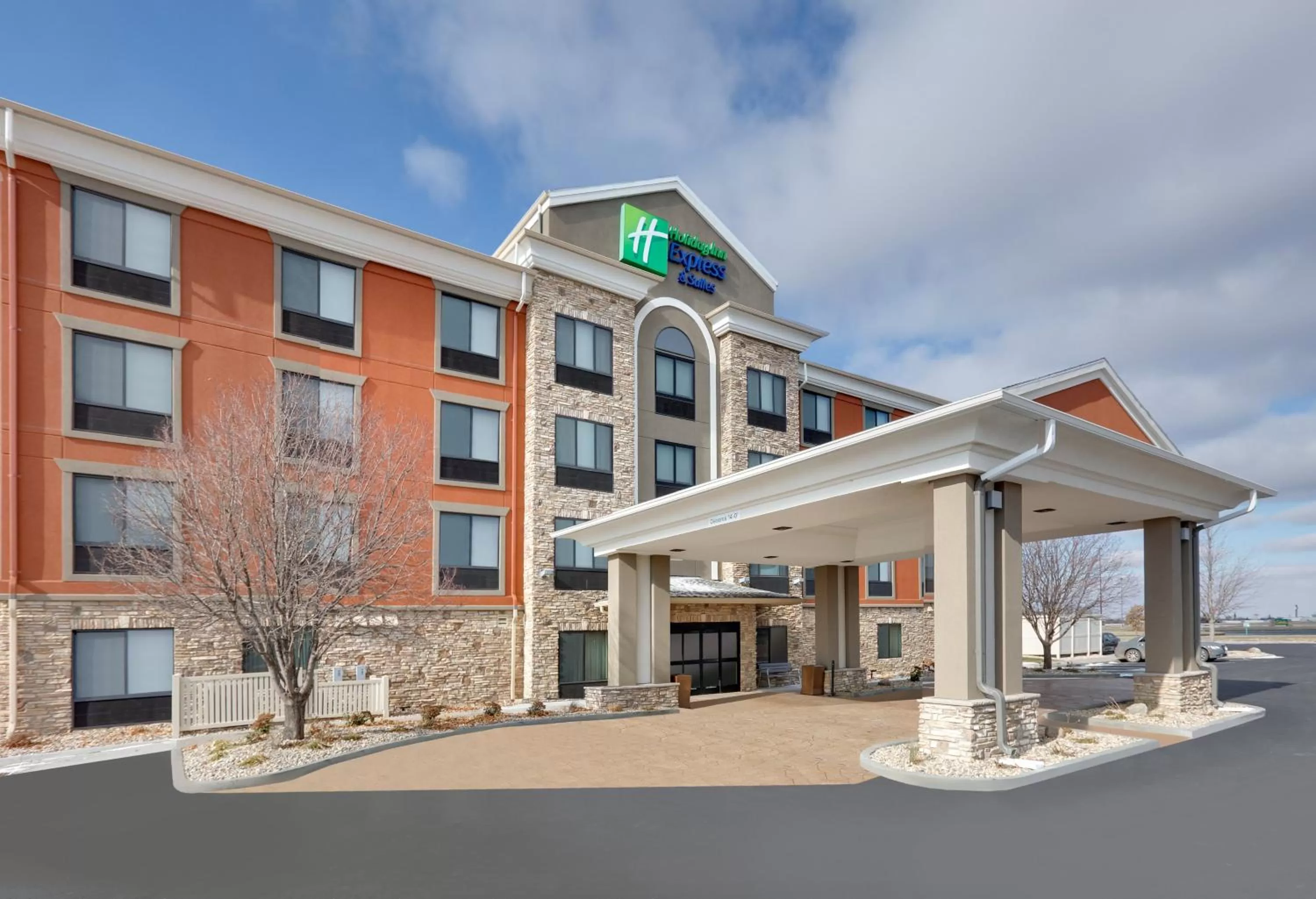 Property building in Holiday Inn Express & Suites Mitchell by IHG