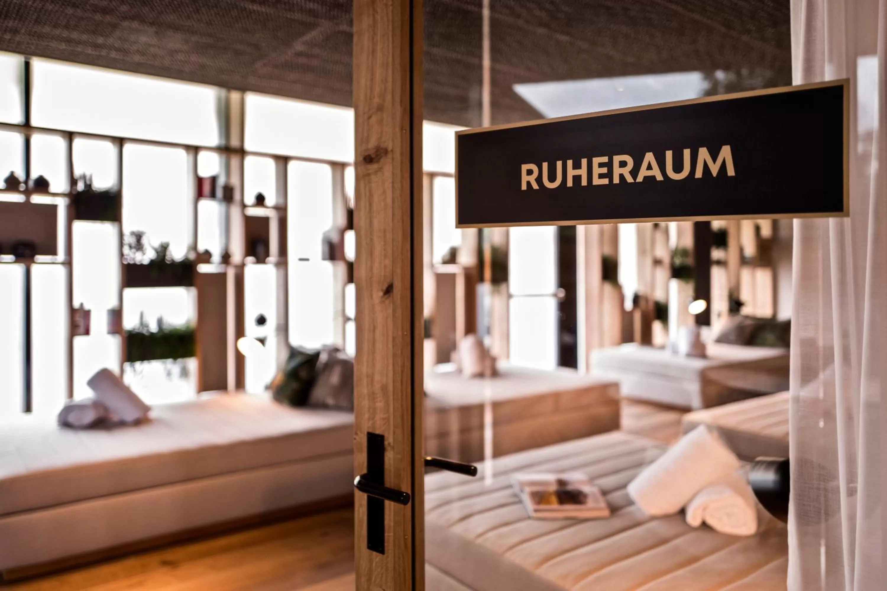 Massage, Bed in The Hide Flims Hotel