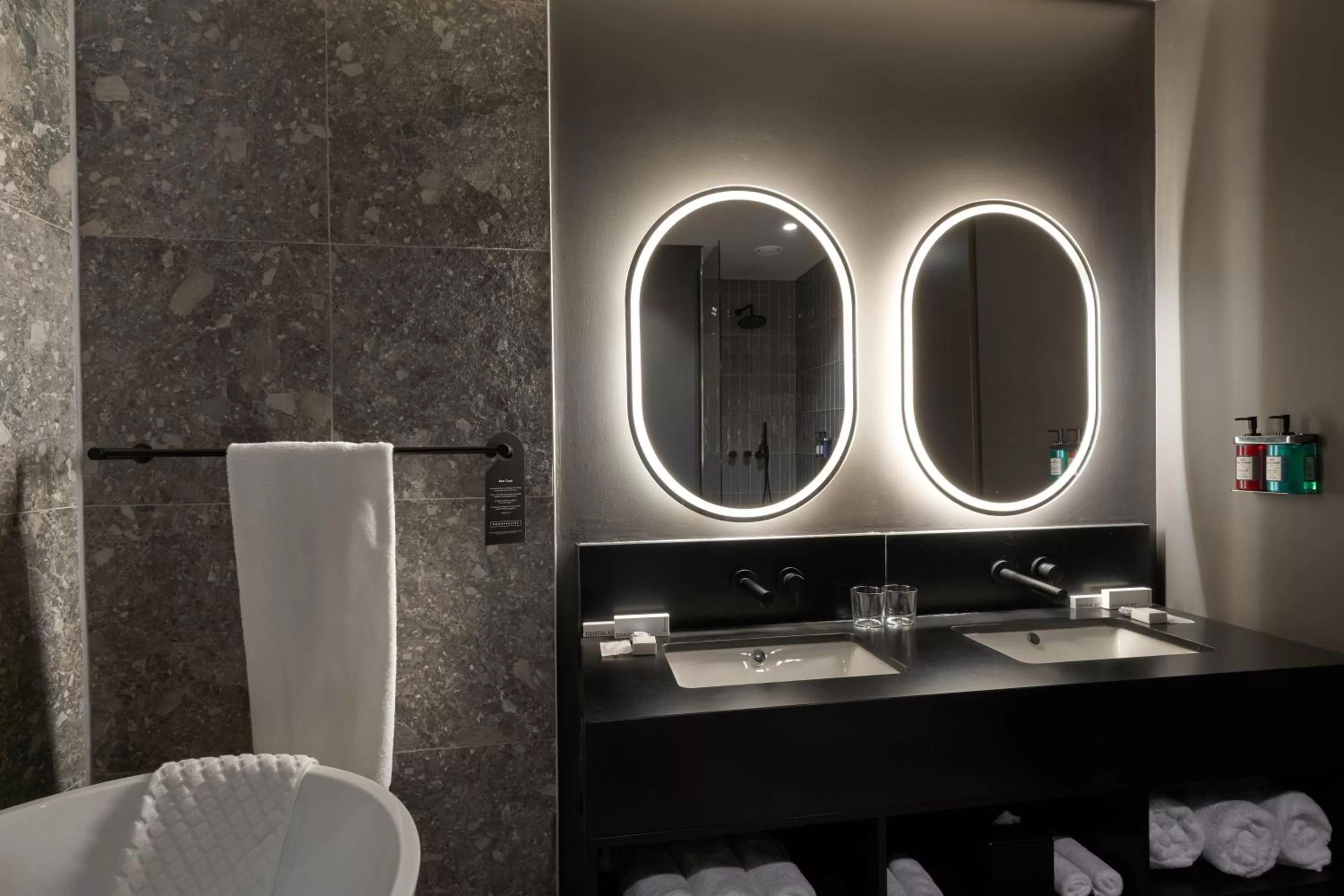 Shower in The Rockefeller Hotel by NEWMARK