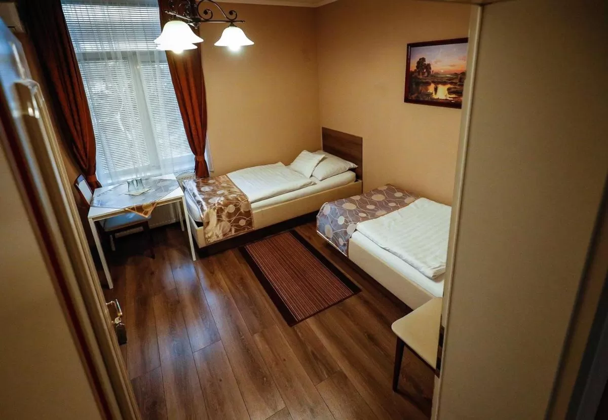 Bed in Gőzmalom Étterem és Panzió