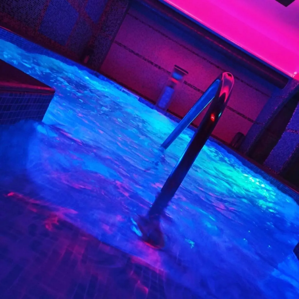 Swimming pool in Impero Hotel Beauty & Spa - Bike Hotel