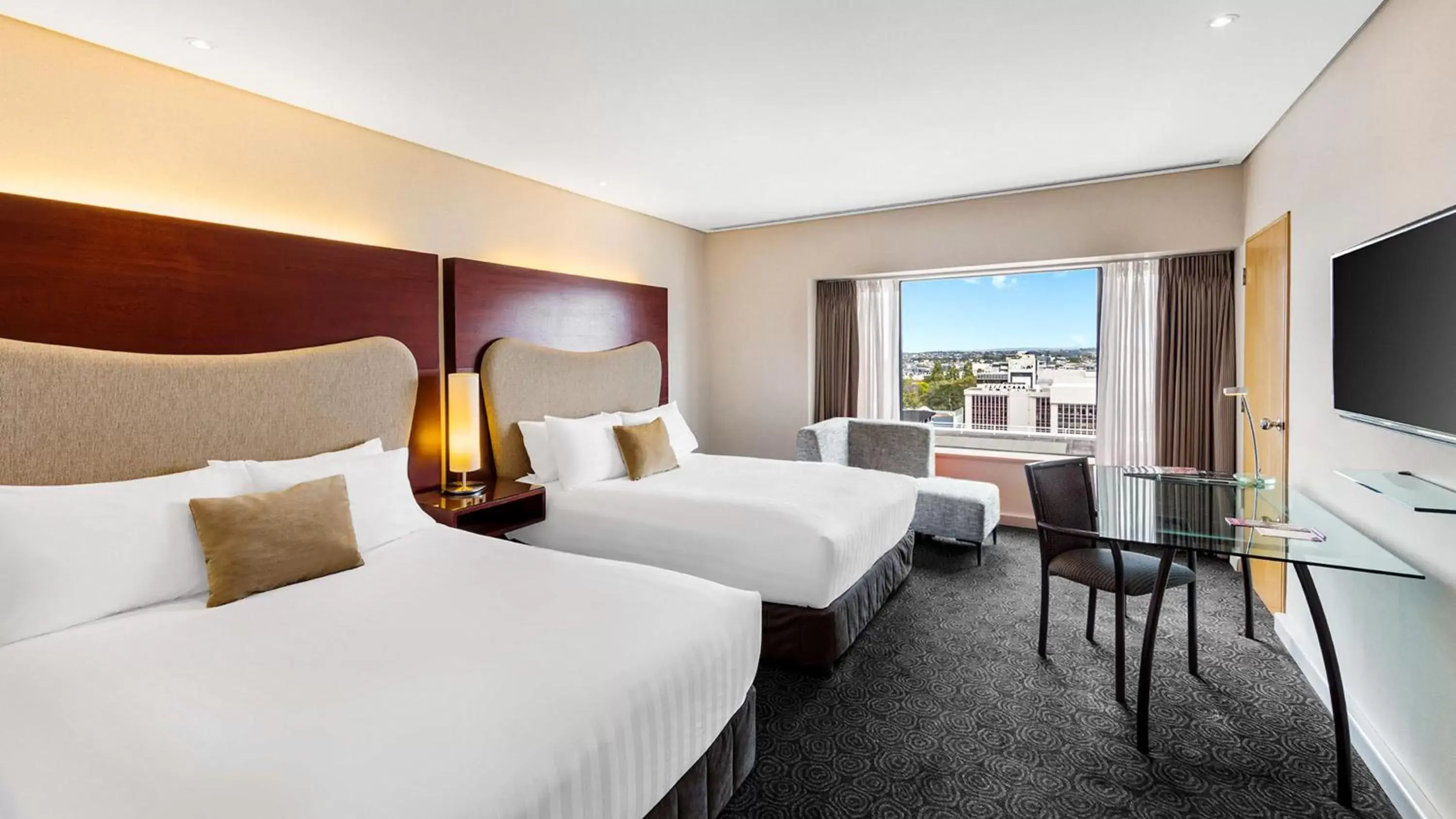 2 Queen Standard City View High Floor in Crowne Plaza Auckland by IHG 2 Queen Standard City View High Floor in Crowne Plaza Auckland by IHG