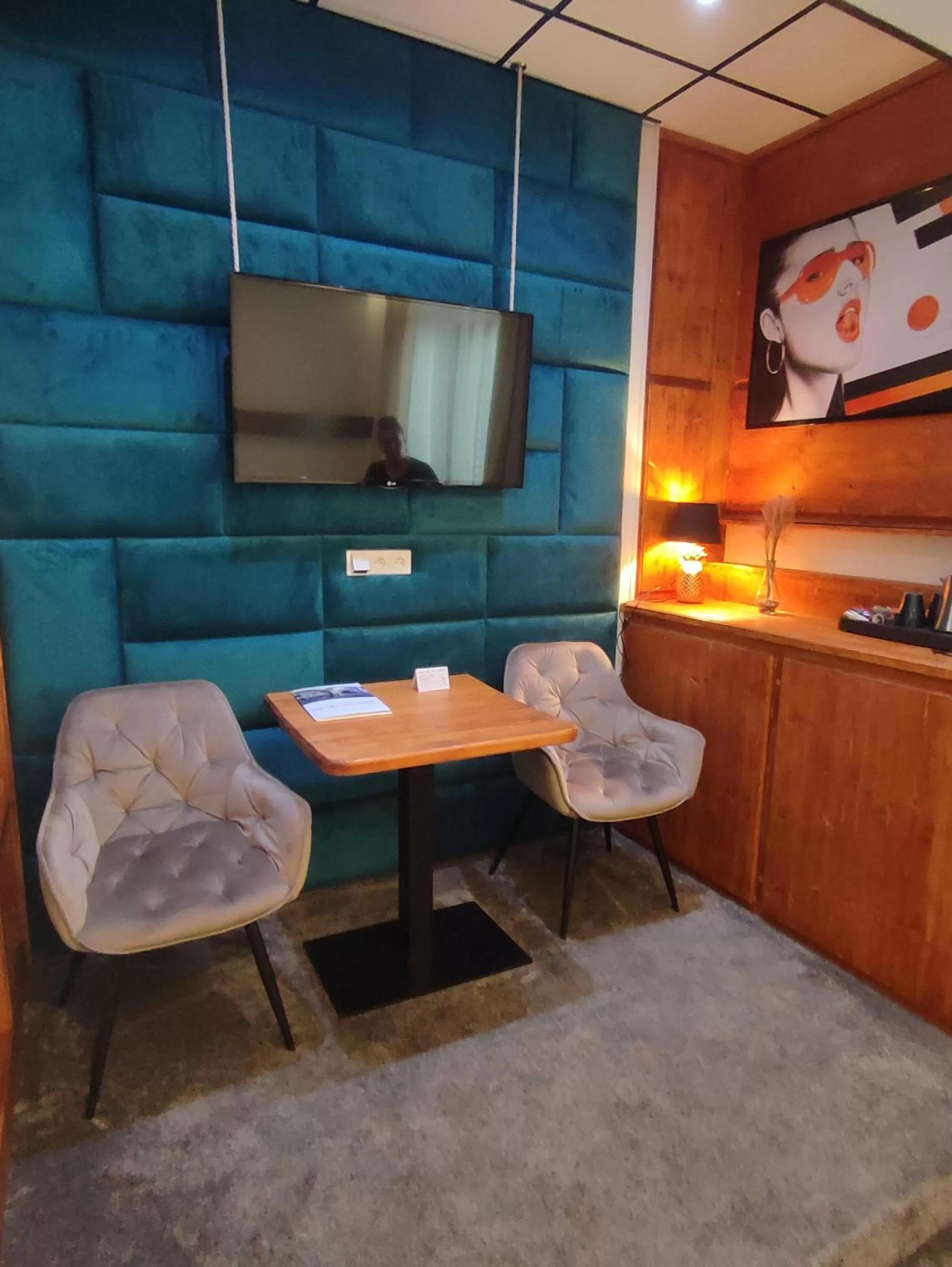 Seating area in Hotel Plzeň