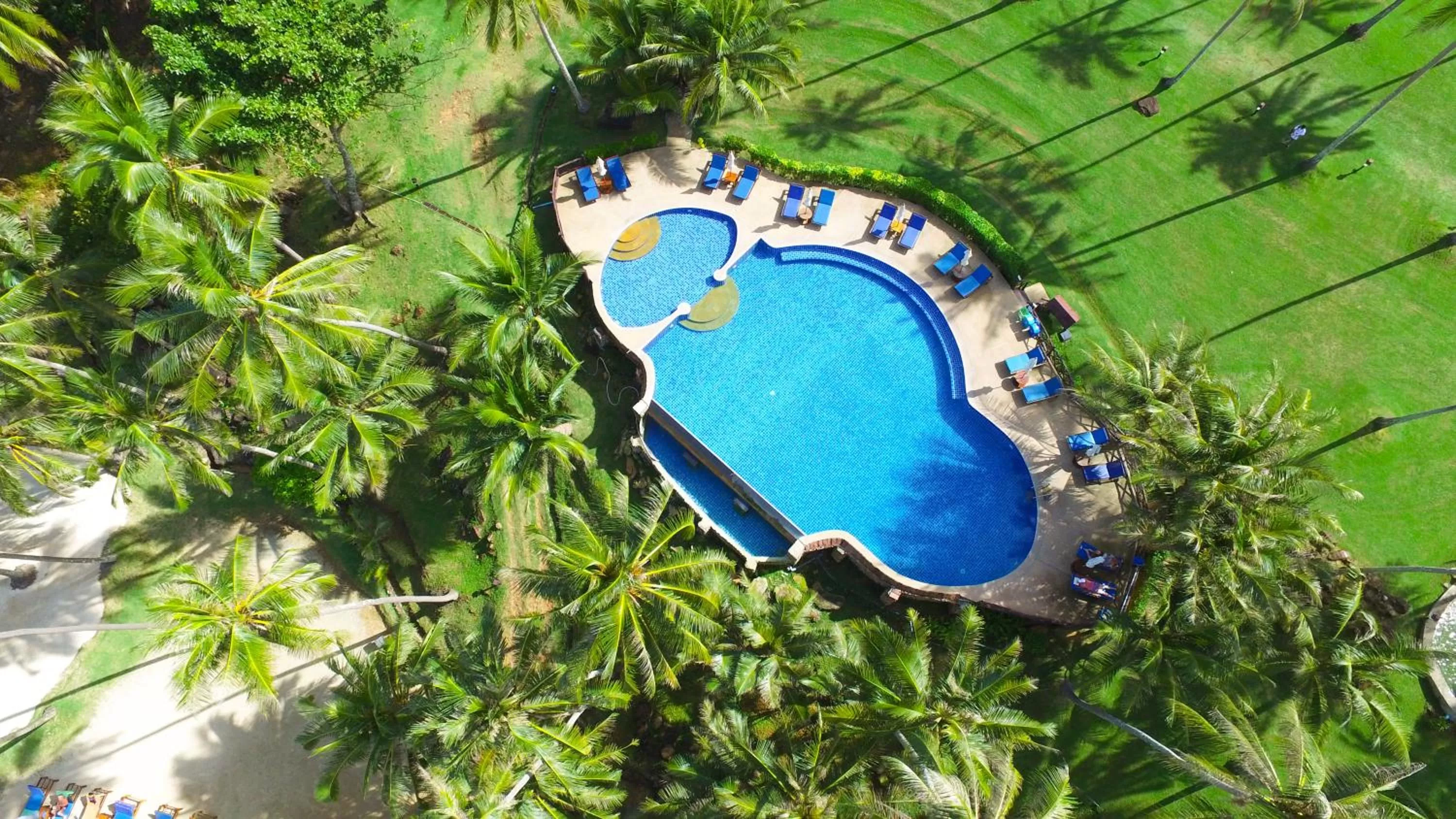 Swimming pool in Koh Kood Beach Resort