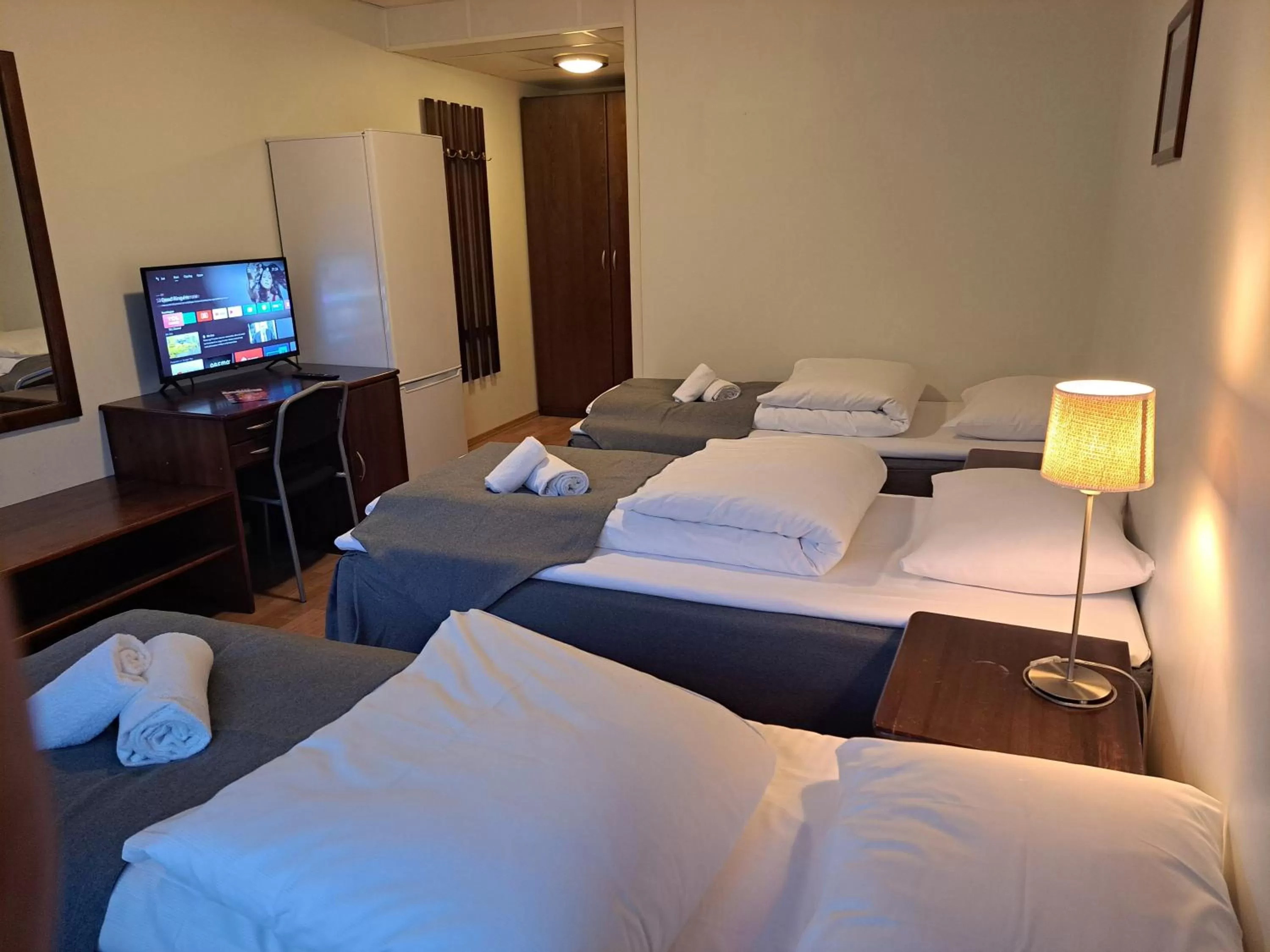 Photo of the whole room, Bed in Motell Svinesundparken