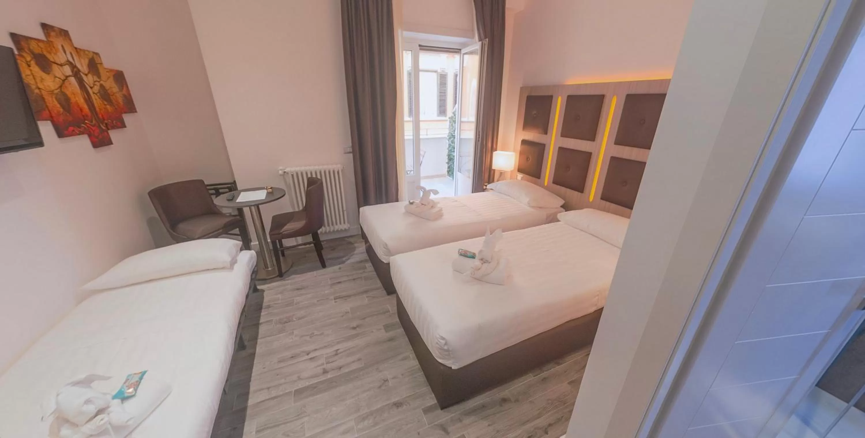 Bed in Vatican Relais Rome Suite