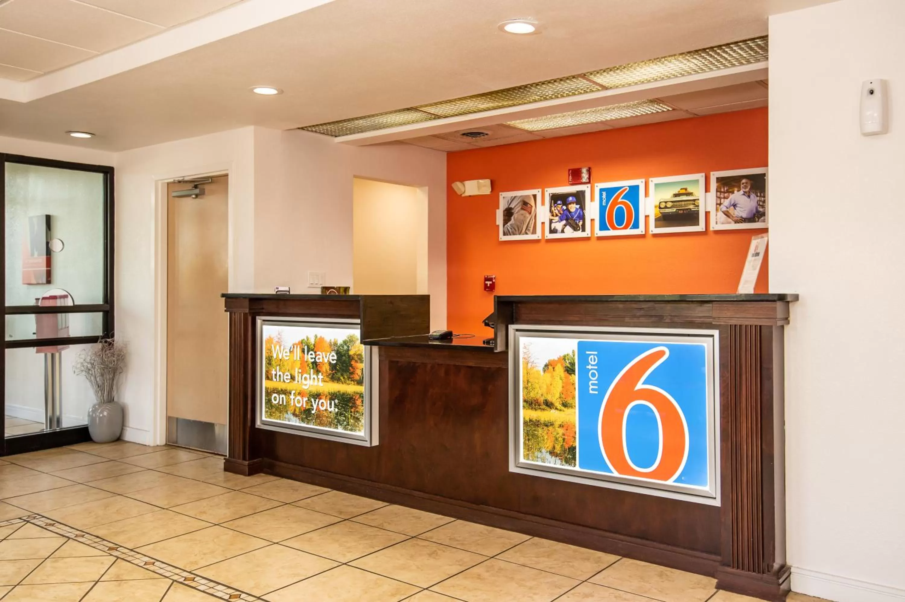 Lobby or reception in Motel 6-Kingsport, TN