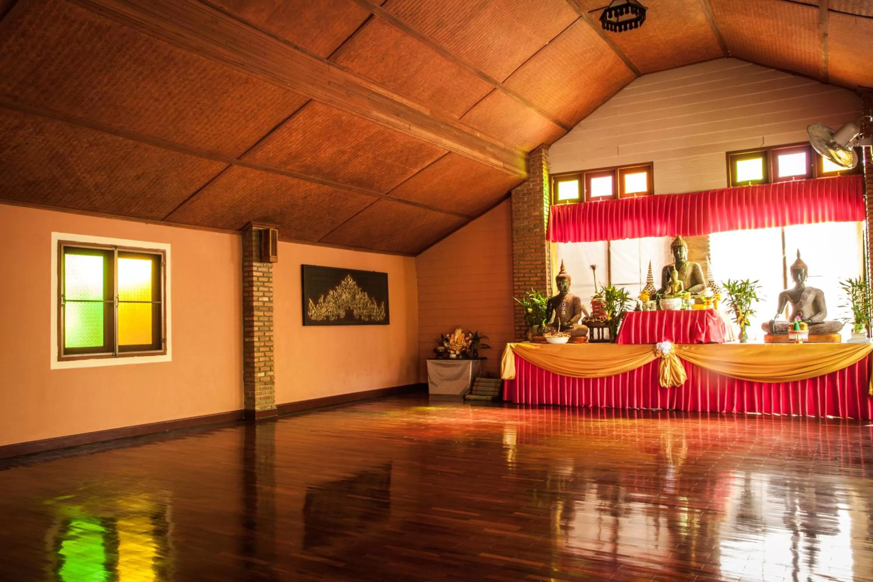 Decorative detail in Joy's House & Tour