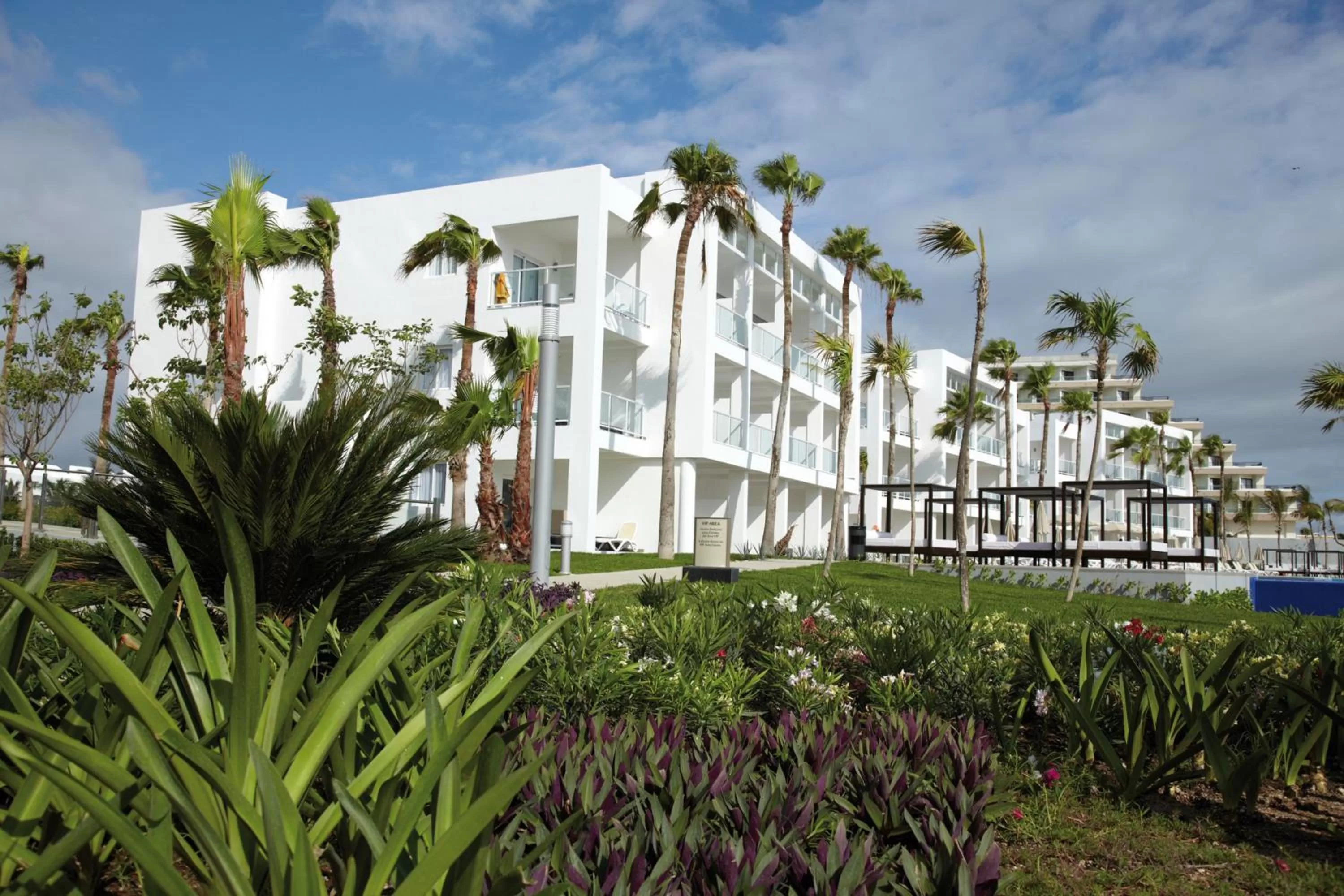 Facade/entrance in Riu Palace Peninsula - All Inclusive