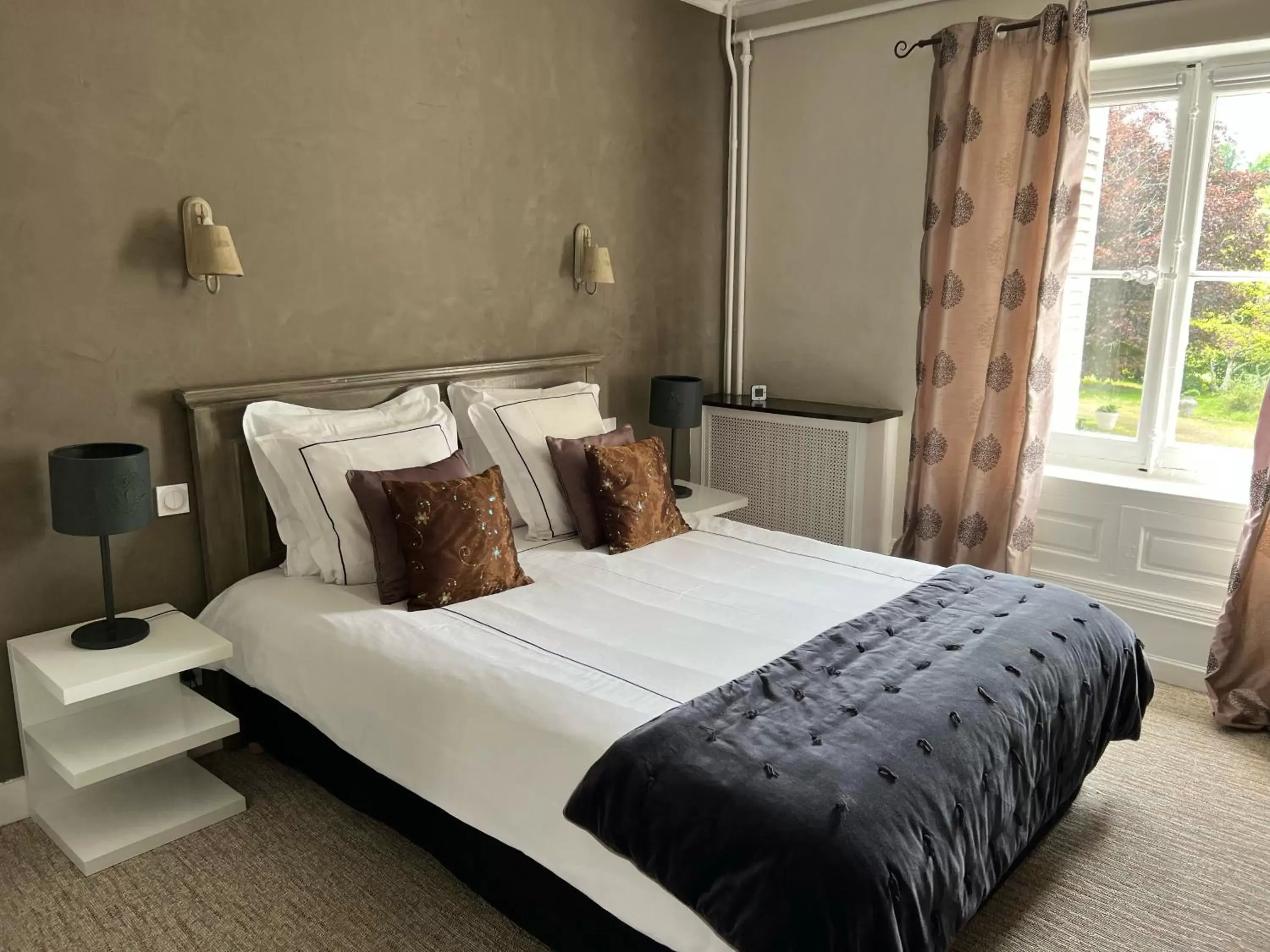 Superior Double Room in Chambres d'hôtes & Spa Les Perce Neige Superior Double Room in Chambres d'hôtes & Spa Les Perce Neige