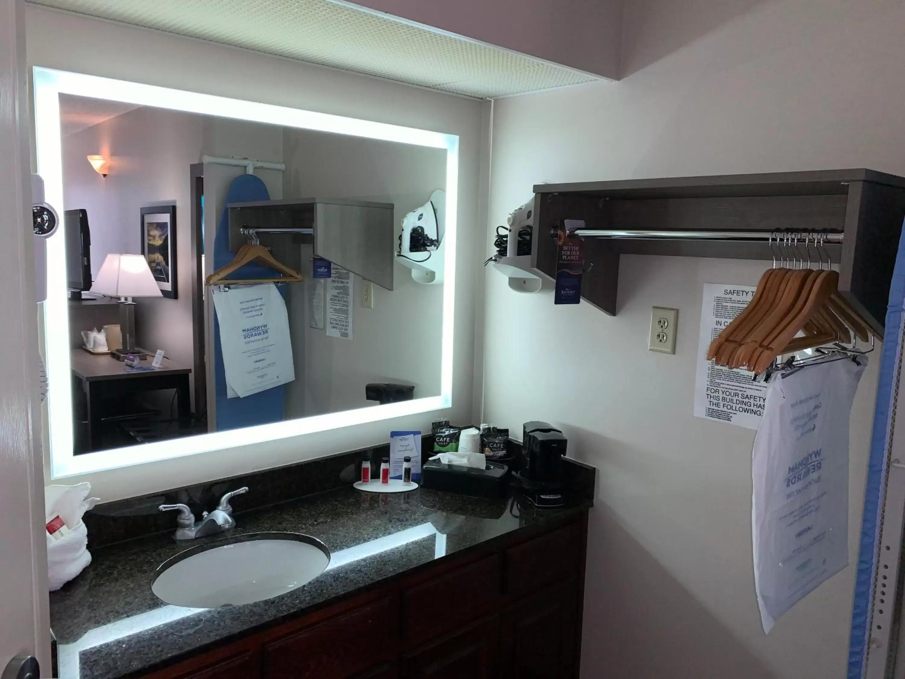 King Room - Non-Smoking in Baymont by Wyndham Eden King Room - Non-Smoking in Baymont by Wyndham Eden