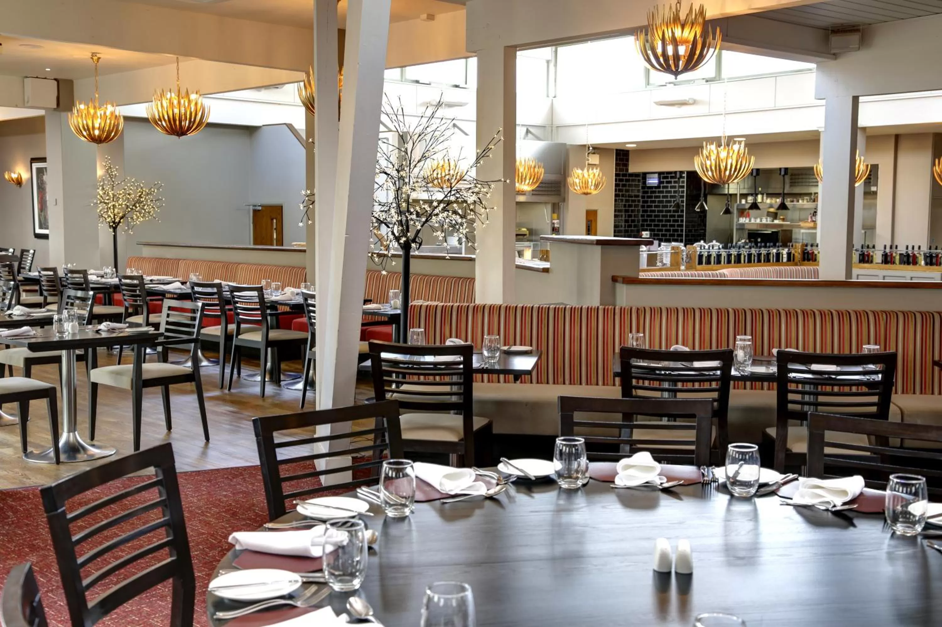 Restaurant/places to eat in Swindon Blunsdon House Hotel, BW Premier Collection