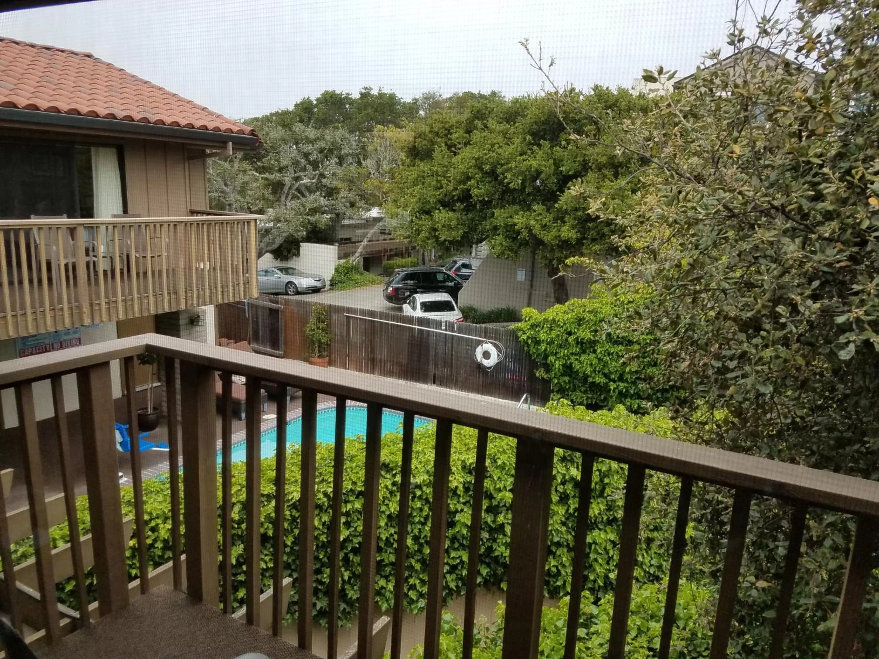 Swimming pool in Adobe Inn