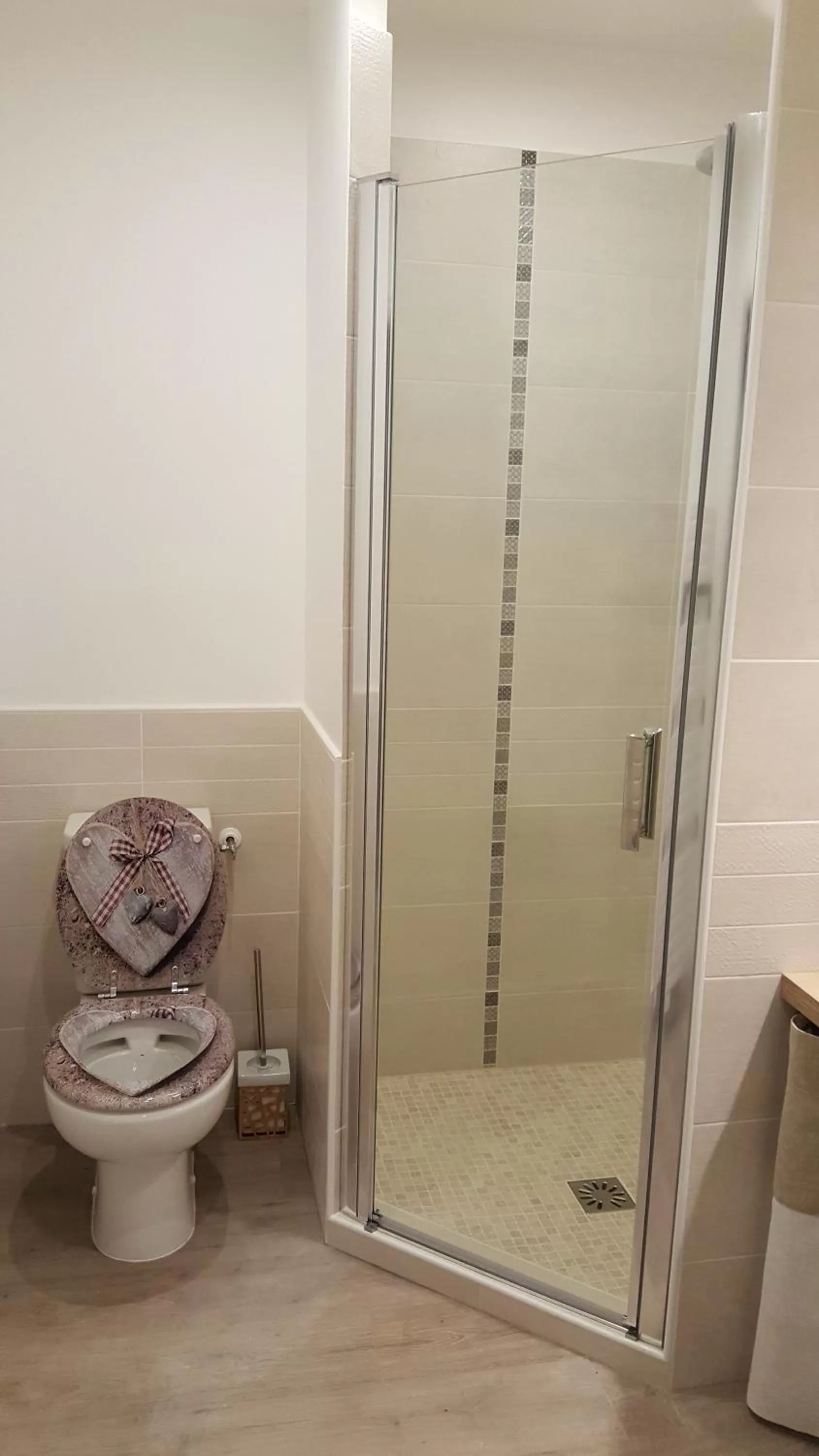 Bathroom in B&B Des Histoires d'Anges - Côté Jardin - Accueil Vélo