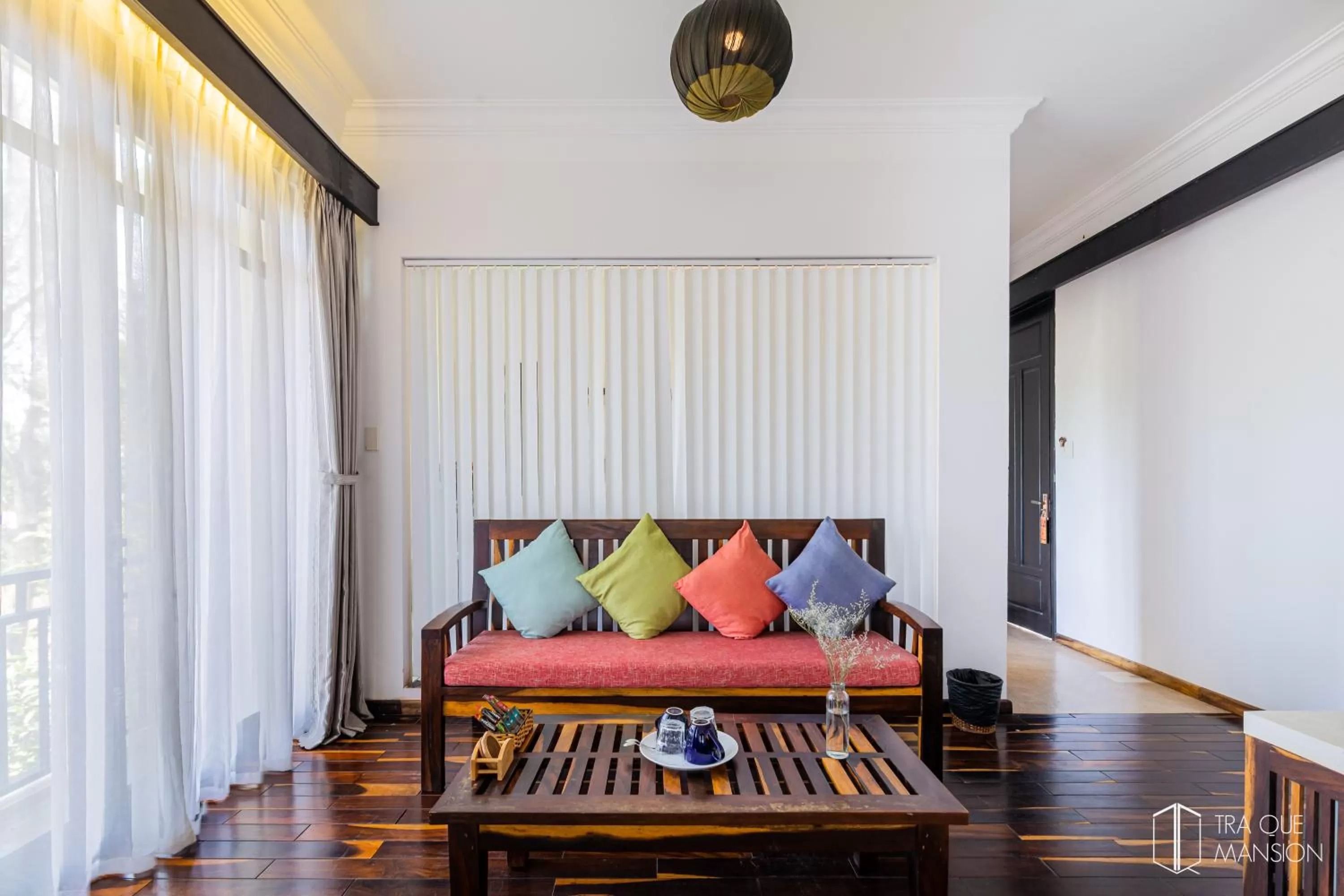 Living room, Seating Area in Tra Que Mansion