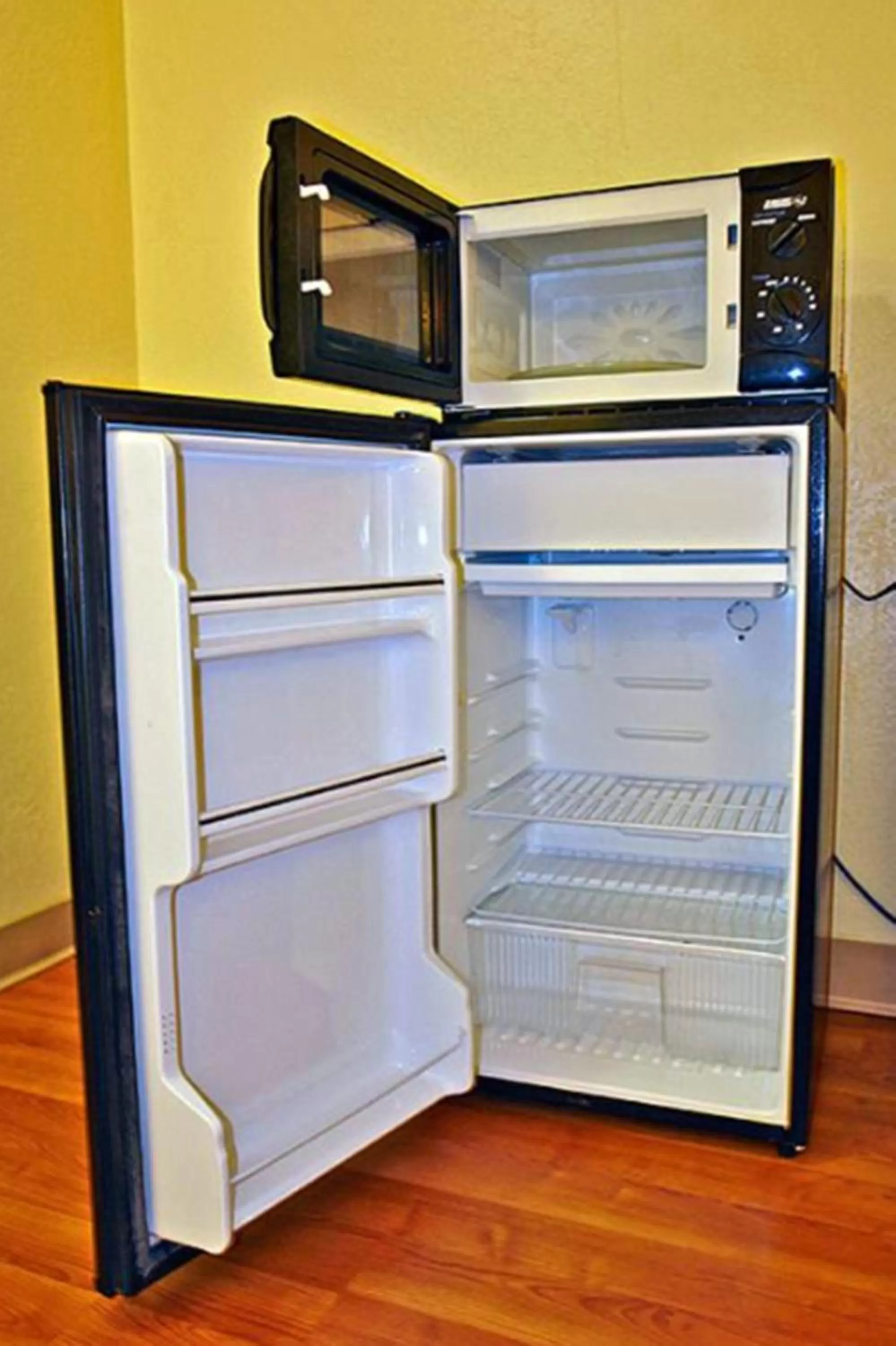 kitchen in Motel 6-Pasadena, TX