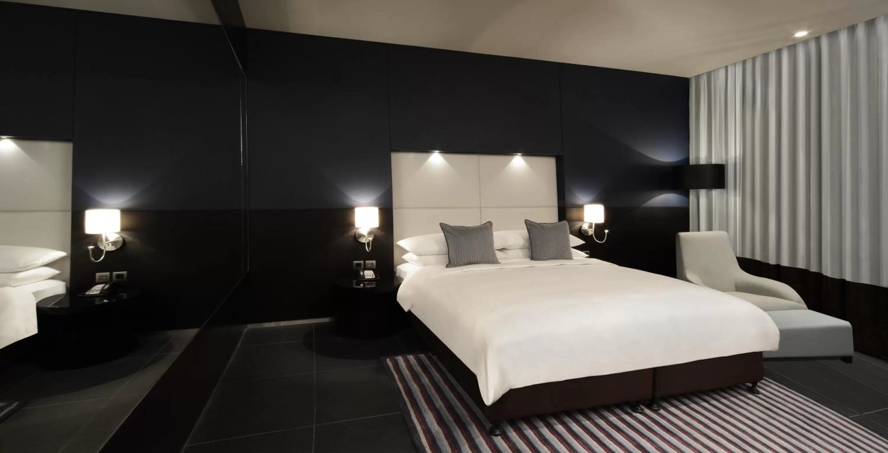 Bedroom, Bed in The Abdali Boulevard Hotel