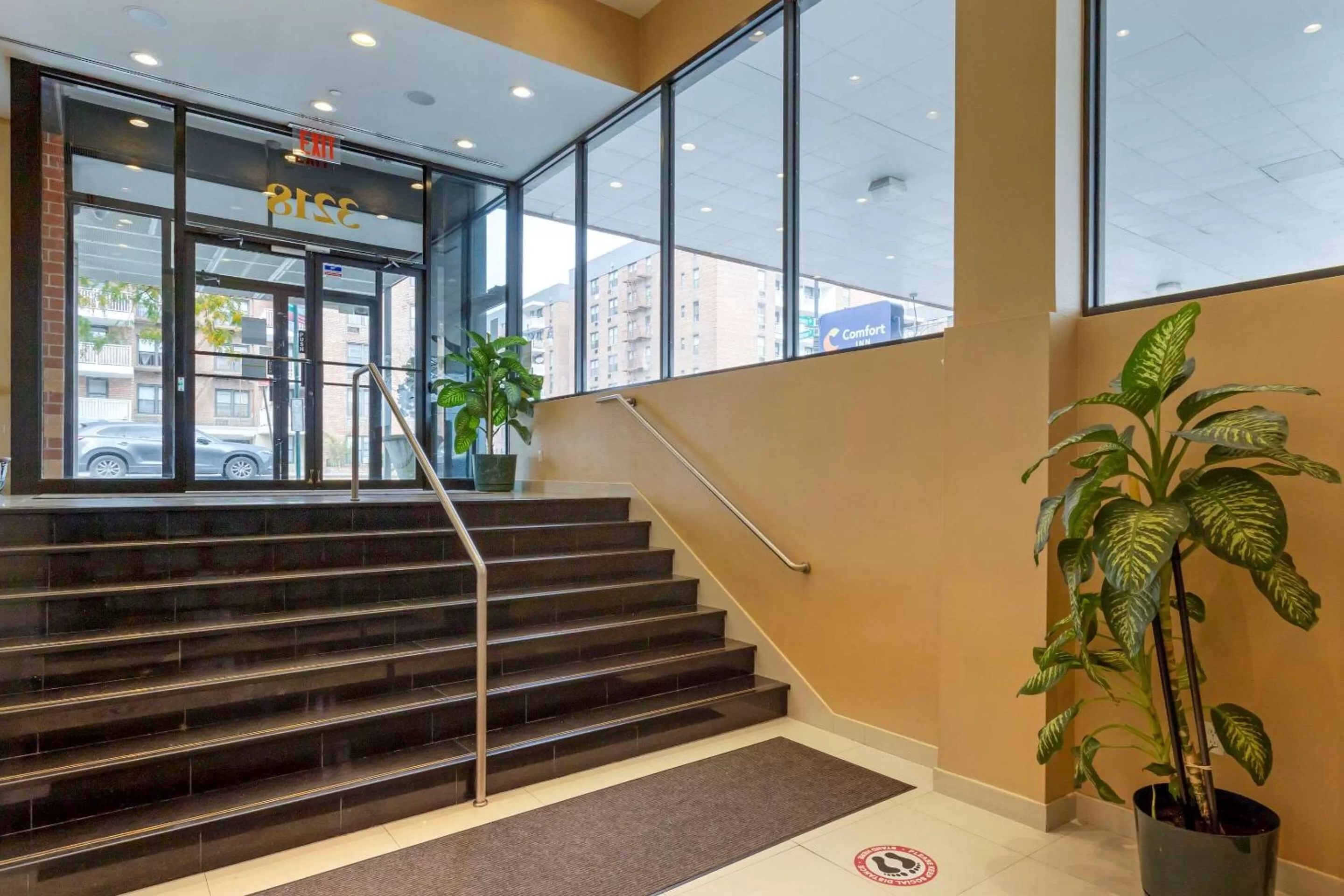 Lobby or reception, Lobby/Reception in Comfort Inn Brooklyn