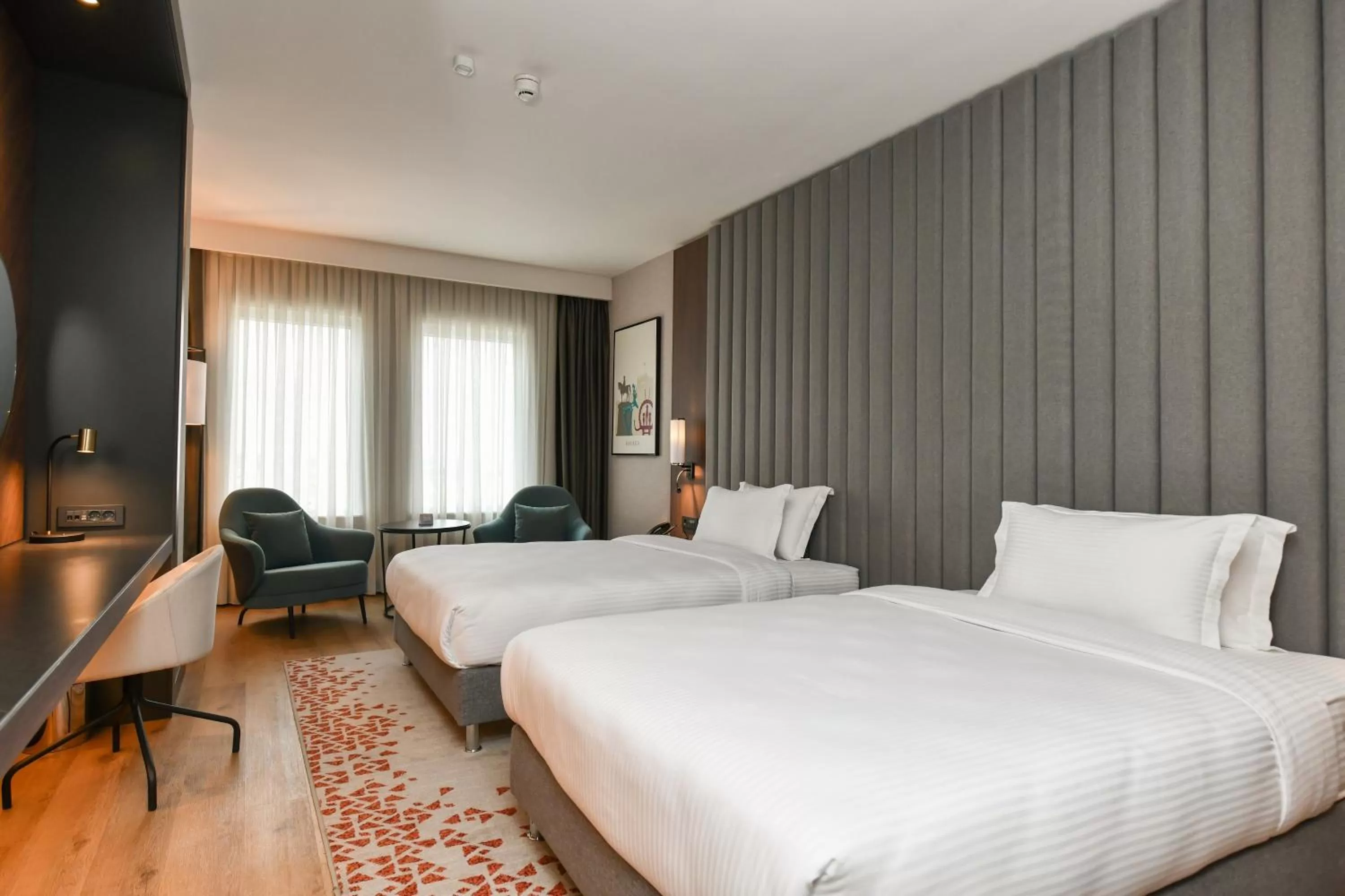 Photo of the whole room, Bed in Crowne Plaza Ankara by IHG