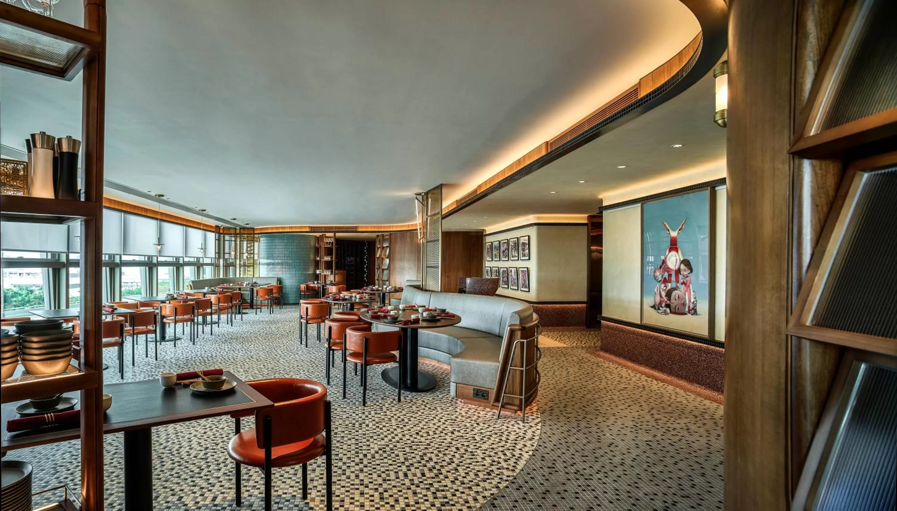 Restaurant/places to eat, Lounge/Bar in One-Eight-One Hotel & Serviced Residences