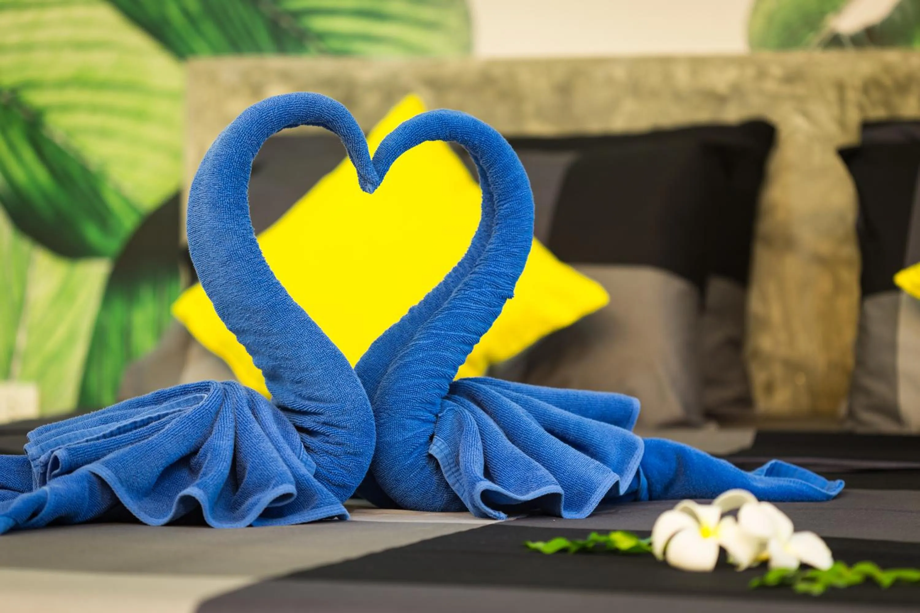 Bed in Baan Chaylay Resort Karon