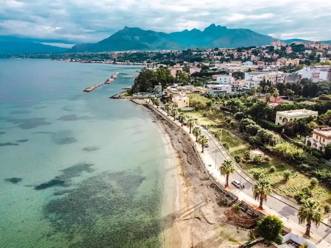 Bird's-eye View in La Luna sul Mare - Relax & Sea
